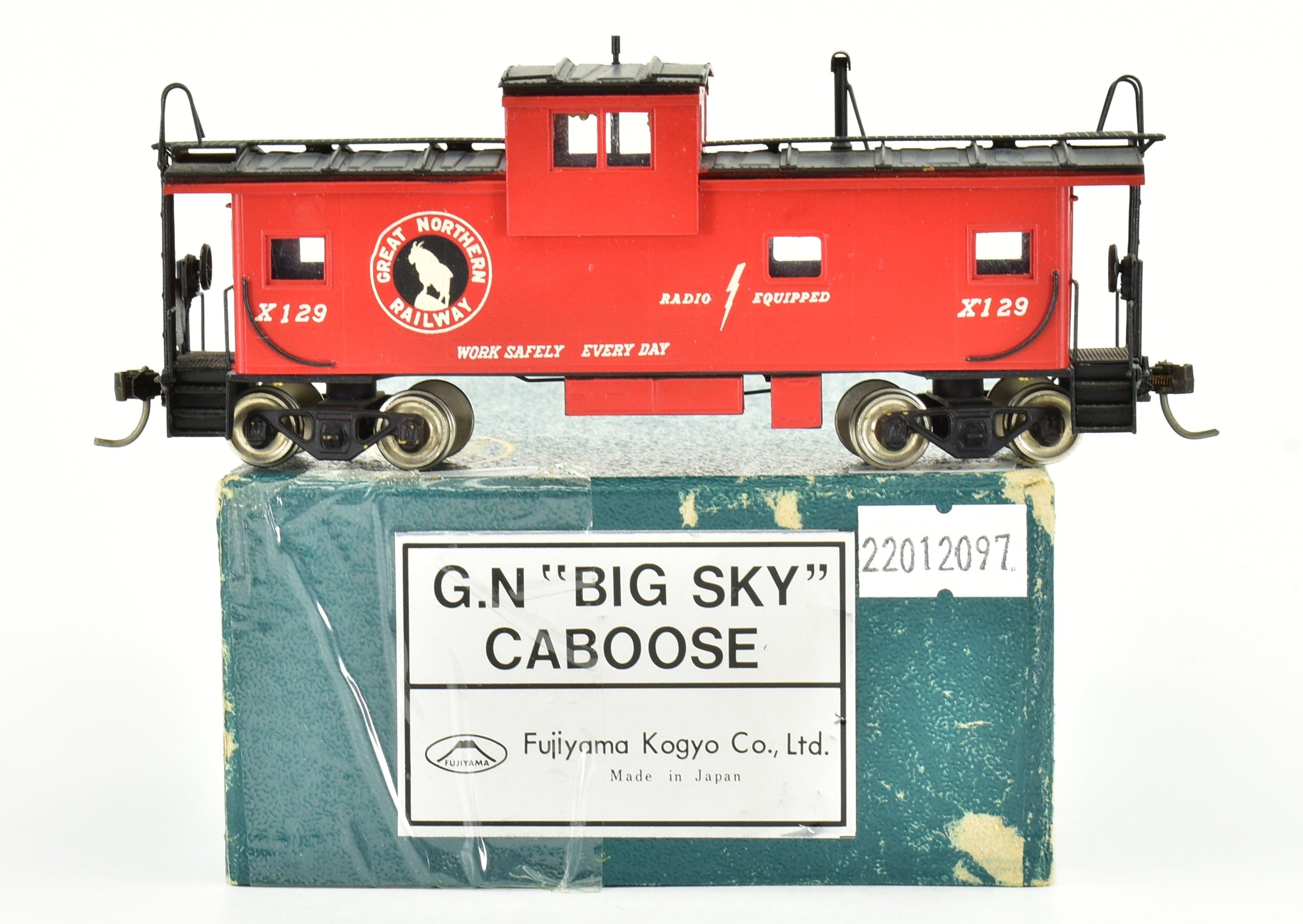 HO Scale Brass PFM Fujiyama Great Northern Big Sky Steel Caboose CP Model
