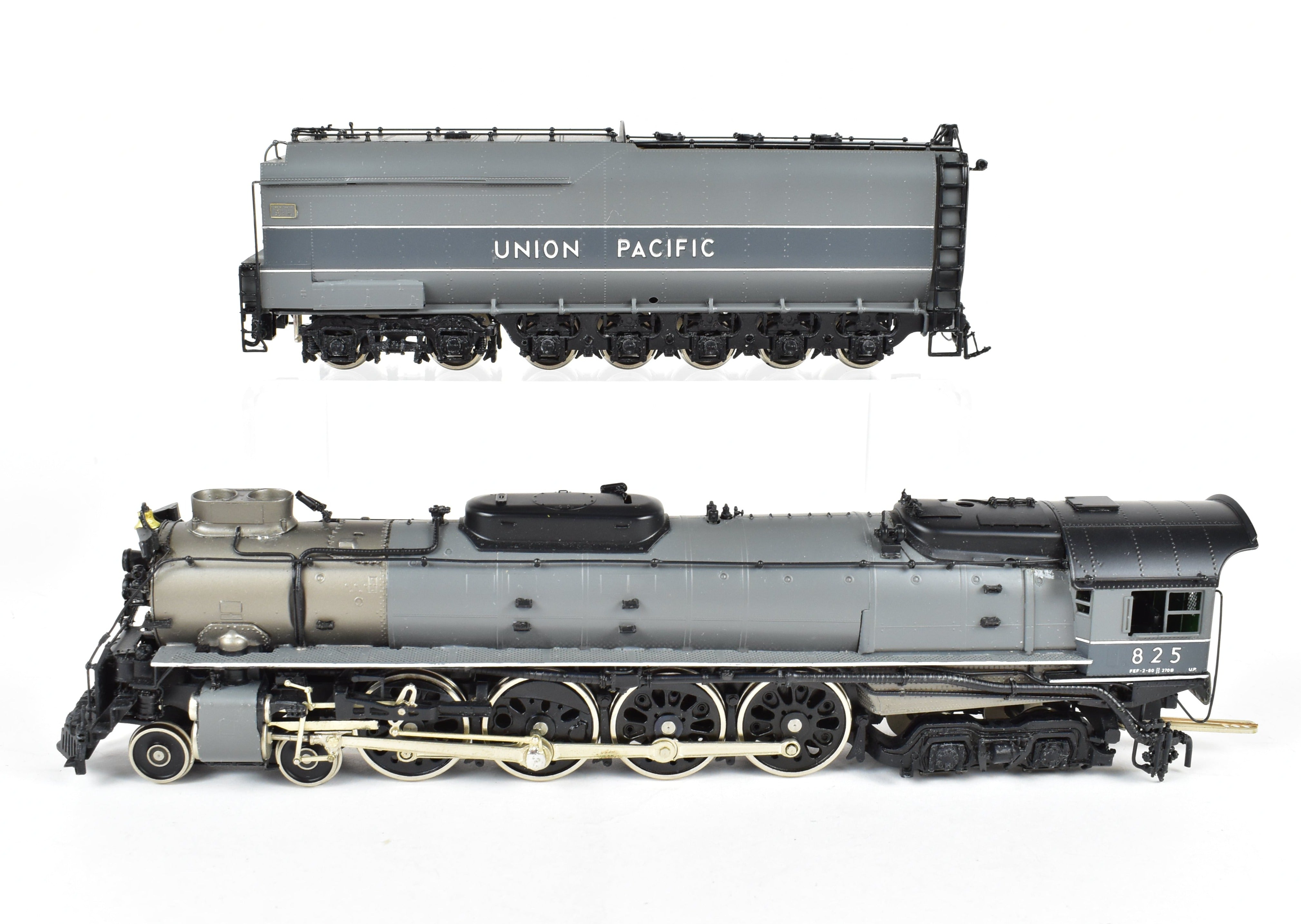 HO Brass Key Imports Union Pacific 4-8-4 FEF-2 Oil Version Grey No. 825 CS 59