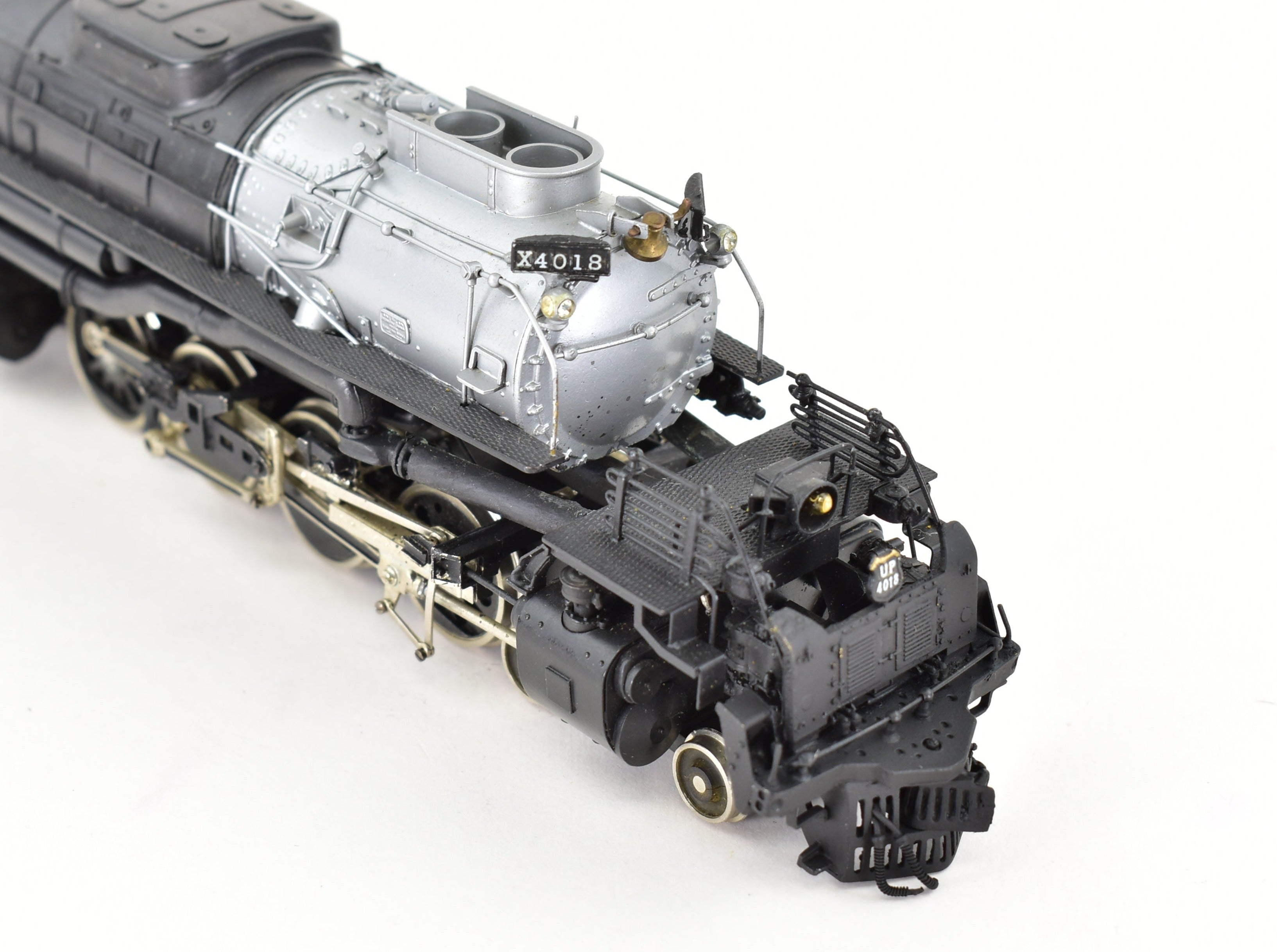 HO Scale Brass PFM - Tenshodo Union Pacific 4-8-8-4 Big Boy Crown Steam Locomotive with Signature Series Tender, Model No. 4018 from the 1969 Run