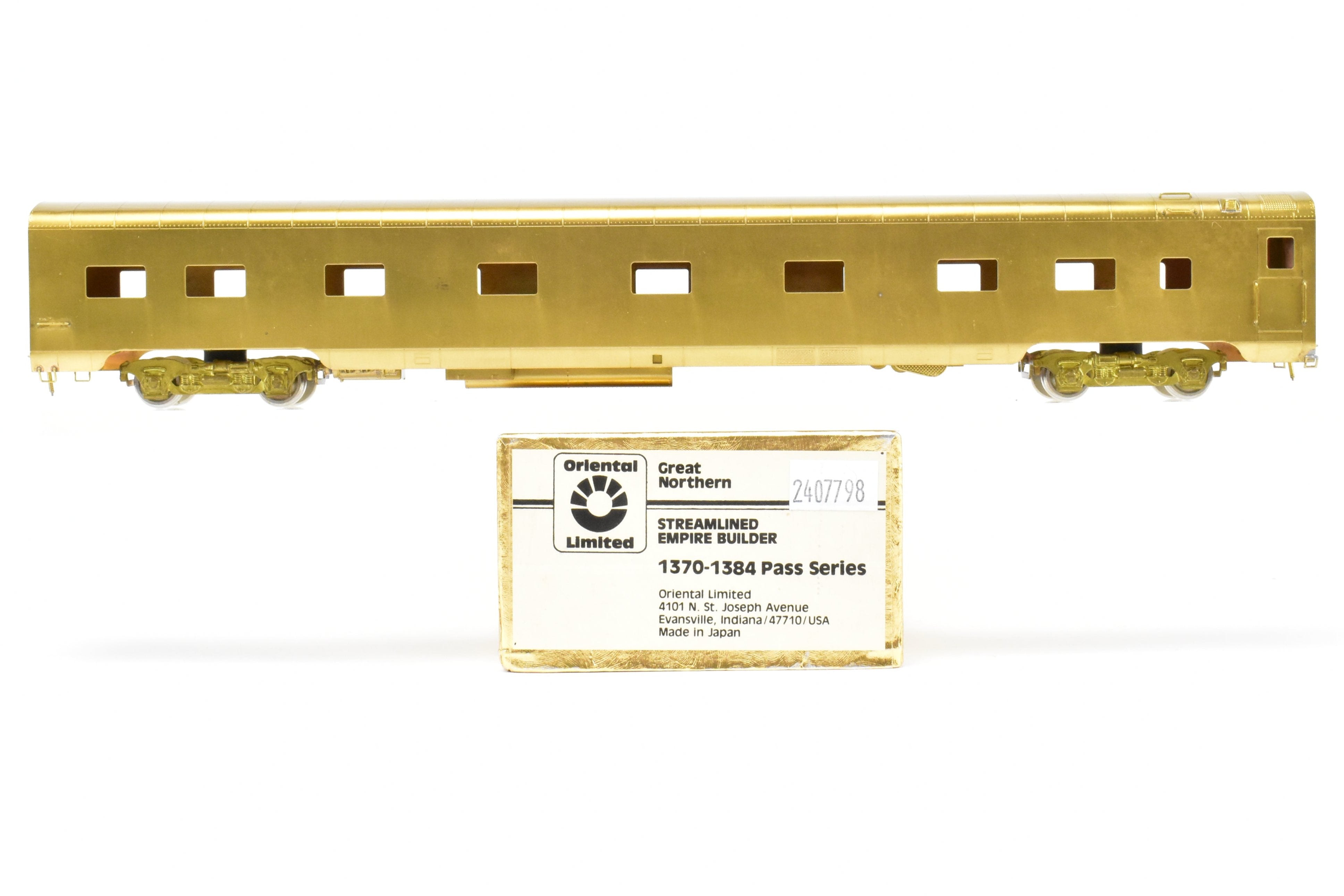 HO Scale Brass Model of Oriental Limited Great Northern Streamlined Empire Builder 1370 - 1384 Passenger Series Sleeper Cars