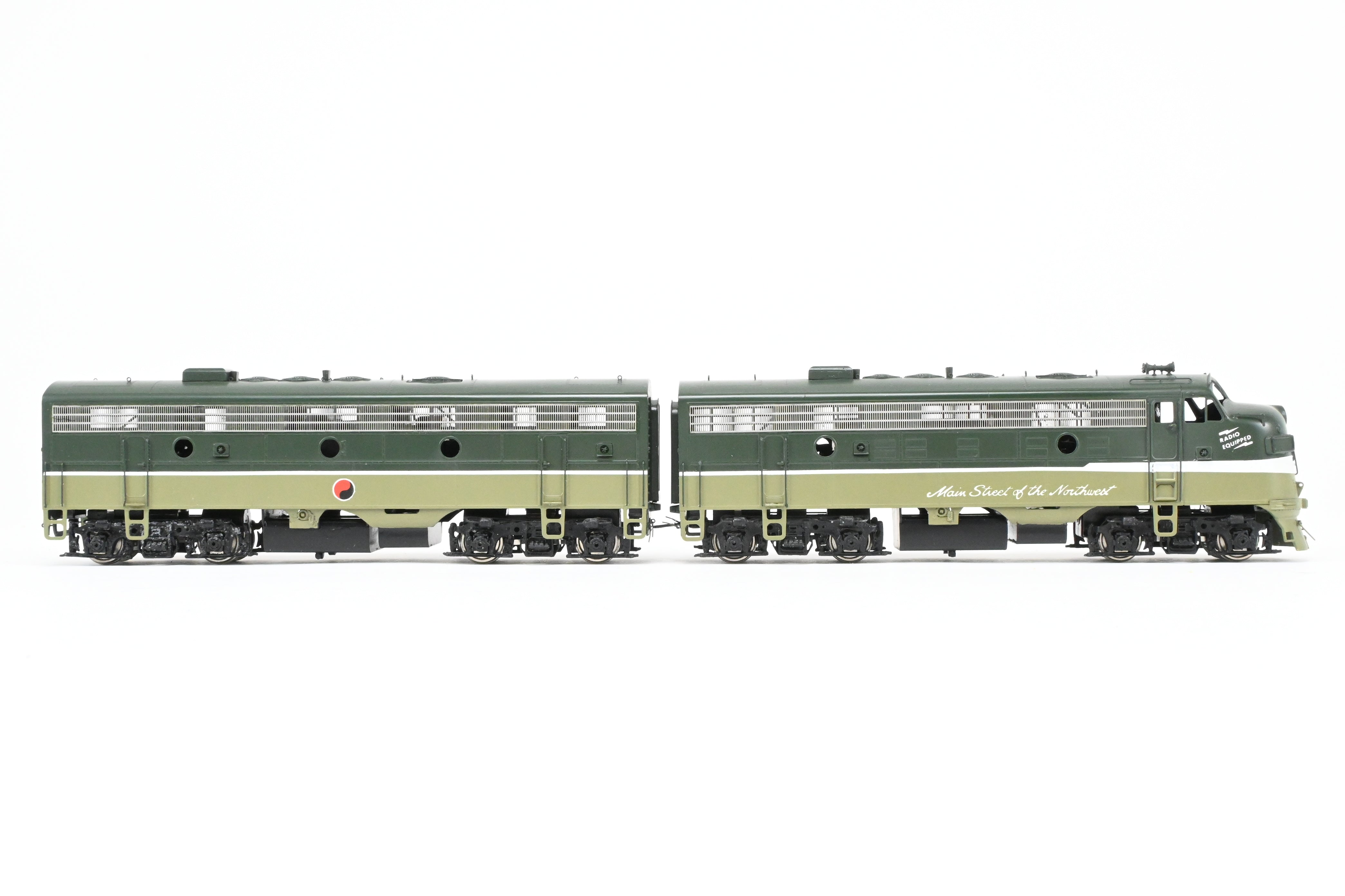HO Scale Brass Model Train Set - Oriental Limited NP - Northern Pacific EMD F9A/F9B with 1750 HP for Passenger Service in Loewy 'Main Street of the Northwest' North Coast Limited Paint Scheme