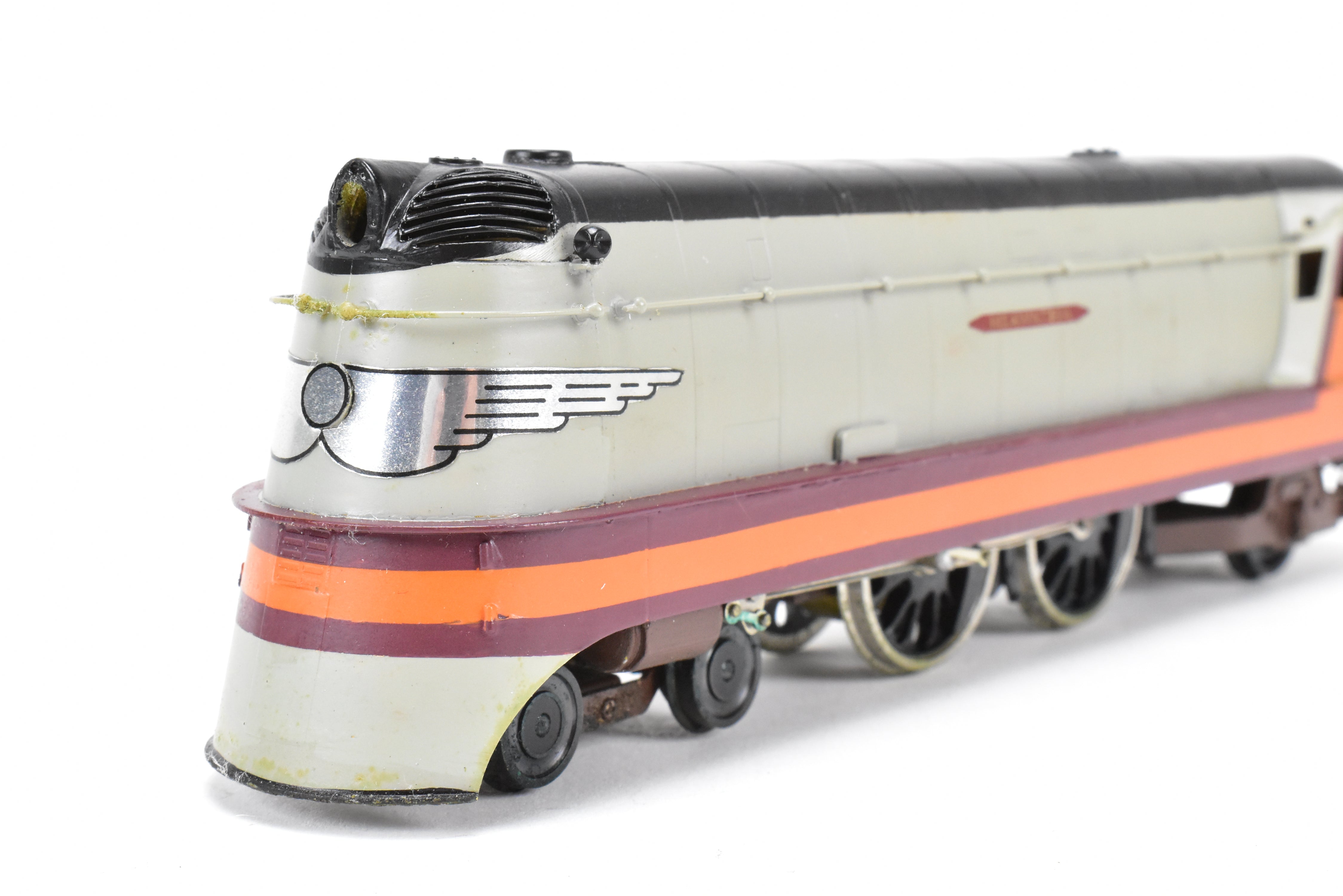 HO Scale Brass NPP Nickel - Plated Milwaukee Road Class A 4 - 4 - 2 Streamlined Hiawatha Atlantic w/Slight Foam Damage