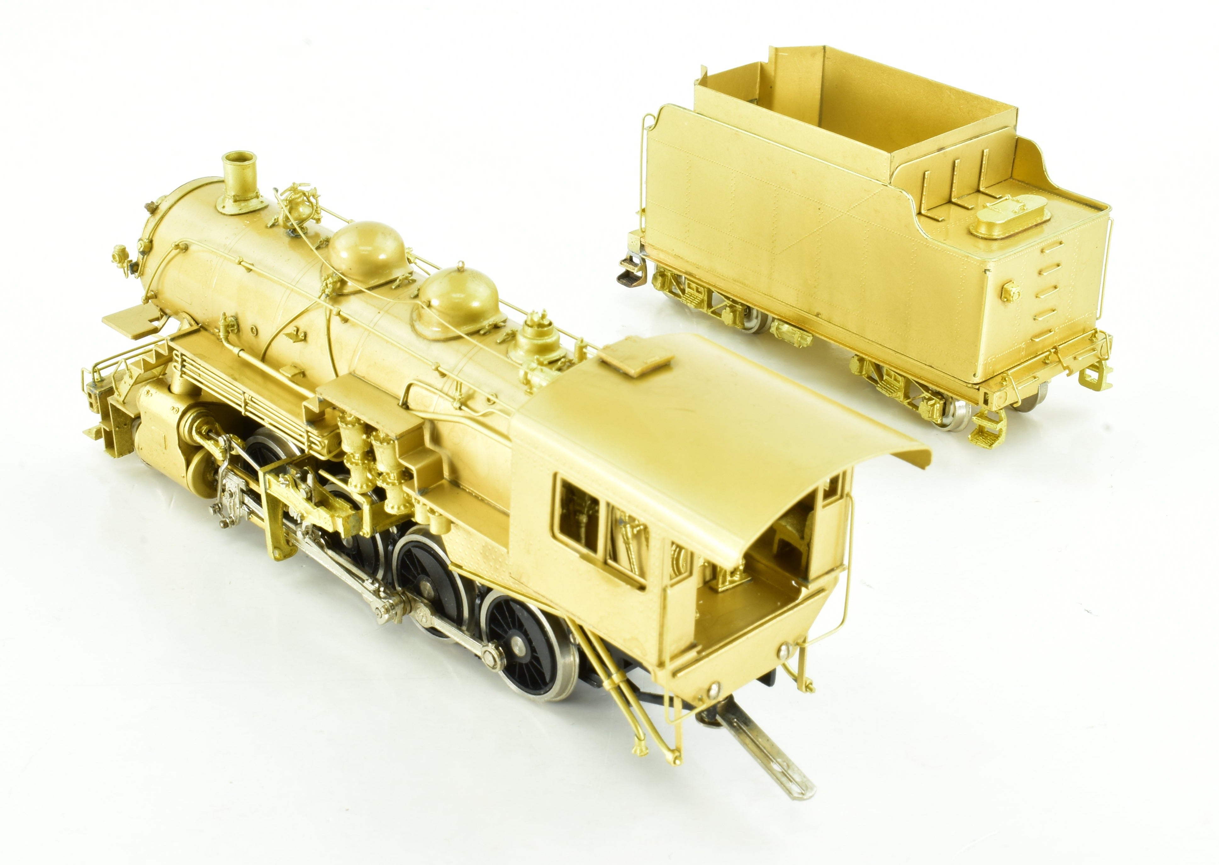 HO Scale Brass Nickel - Plated NPP (Nickel Plate Products) New York Ontario & Western Class W - 2 2 - 8 - 0 Locomotive with Side - Mounted Air Pumps Model