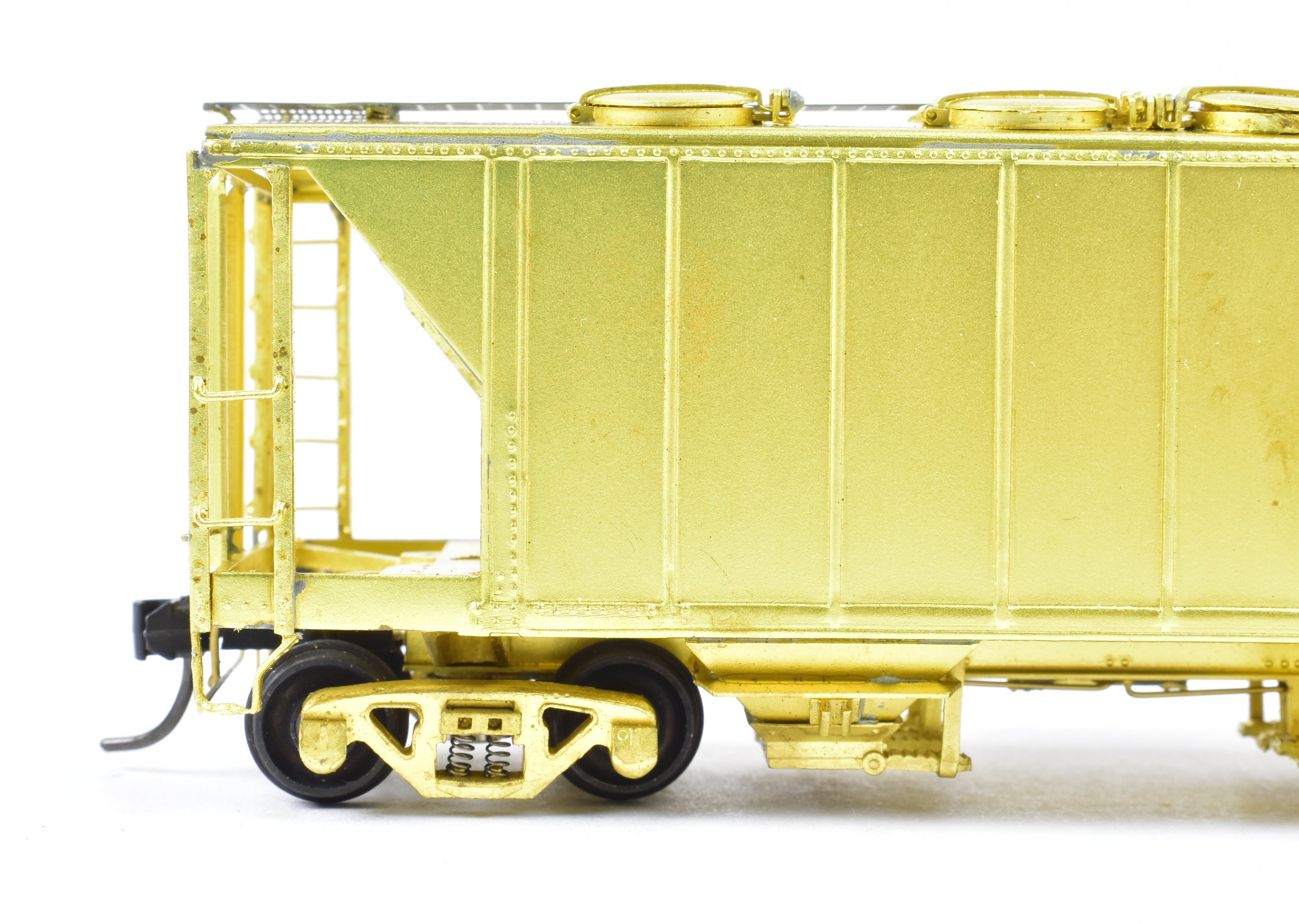 Rebuilt HO Brass 34' Covered Hopper with Round Hatches by Pecos River