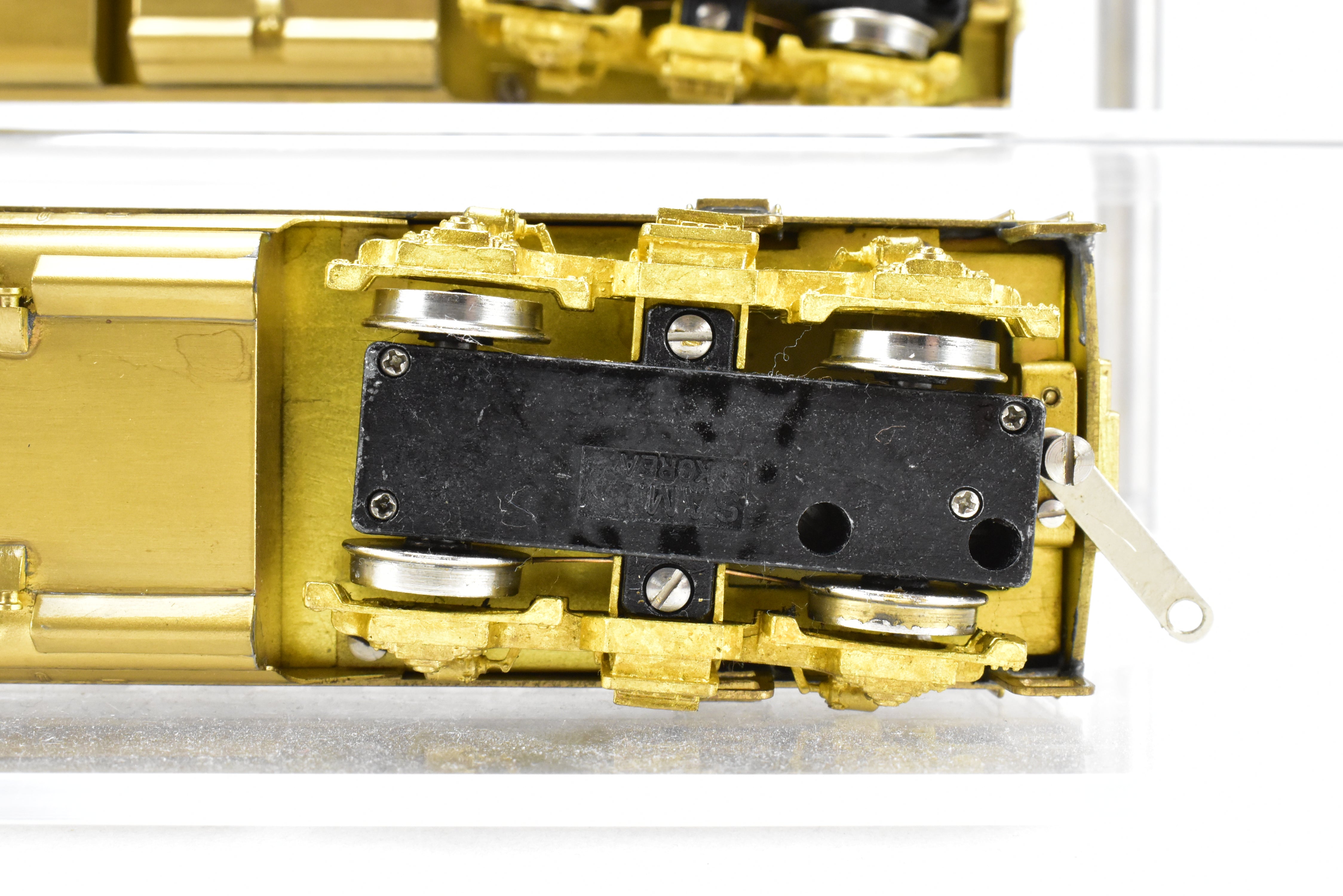 HO Scale Brass Oriental Limited Model Train Various Road EMD F3A/F3B/F3A Phase IV 1500 HP 3-Unit Set for Collectors