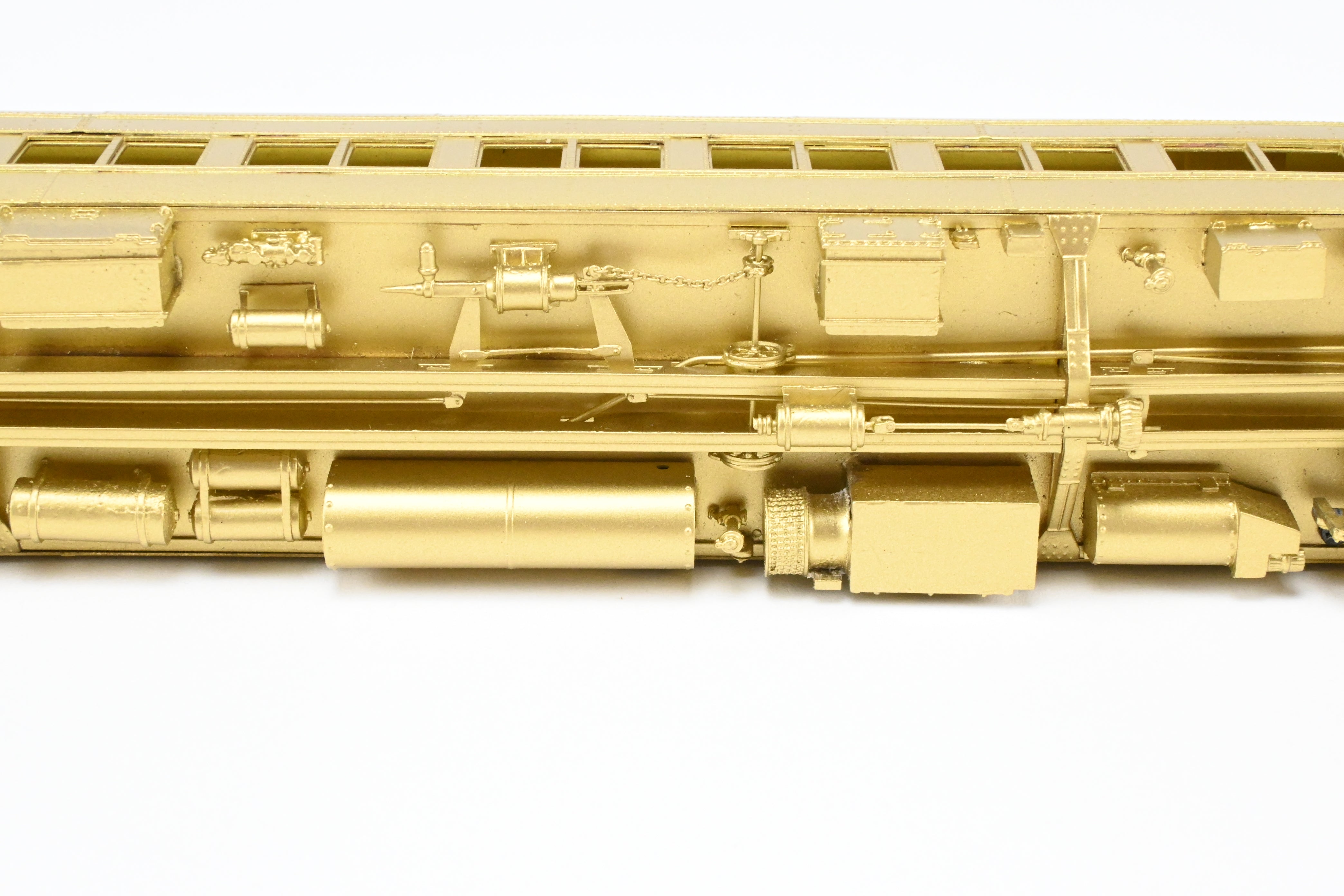 HO Brass Oriental Limited 16-Section Heavyweight Tourist Sleeper with Mechanical A/C