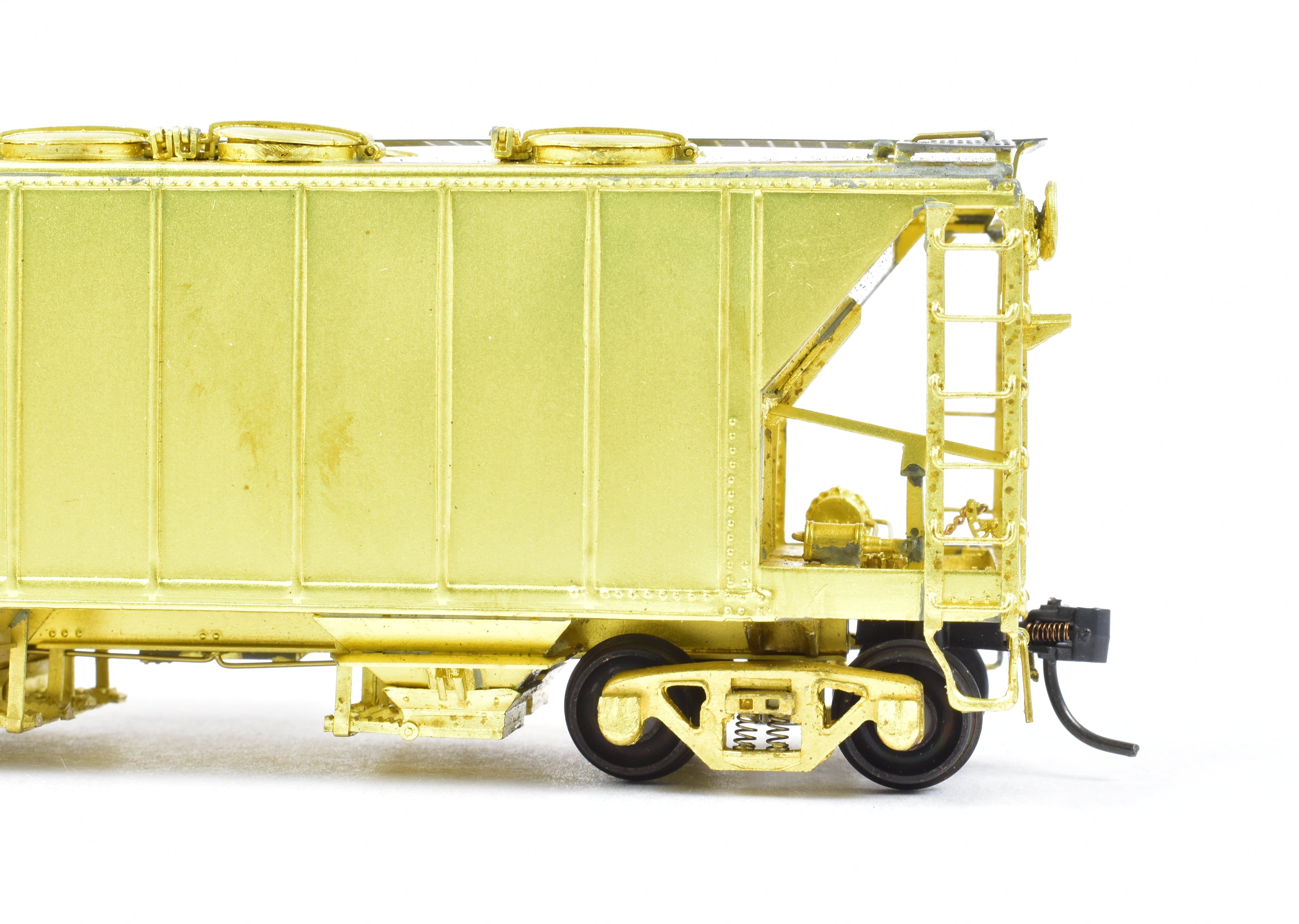 Rebuilt HO Brass 34' Covered Hopper with Round Hatches by Pecos River