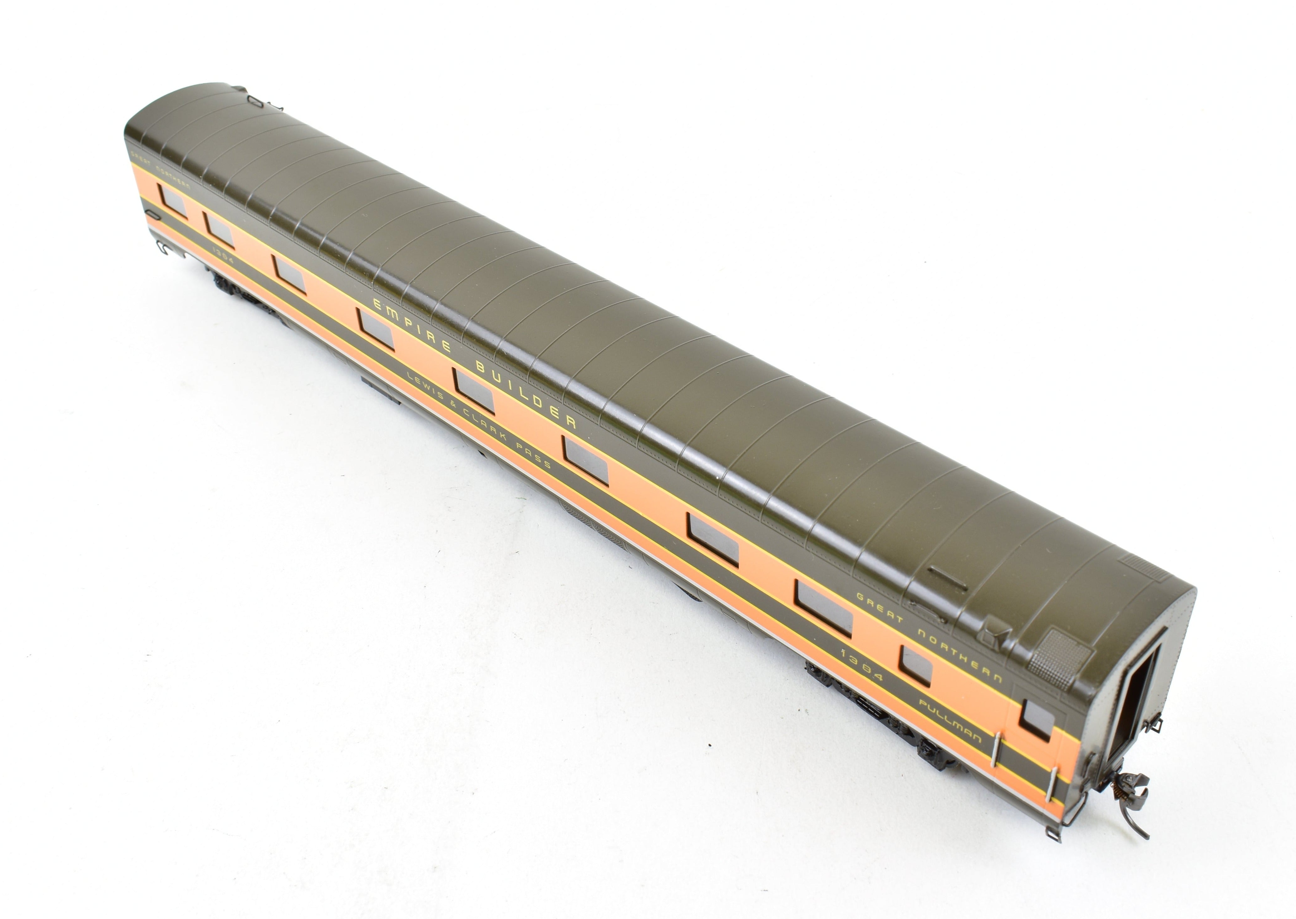 HO Brass Oriental GN - Pro-Painted Great Northern Streamlined Empire Builder Sleeper 1370 - 1384