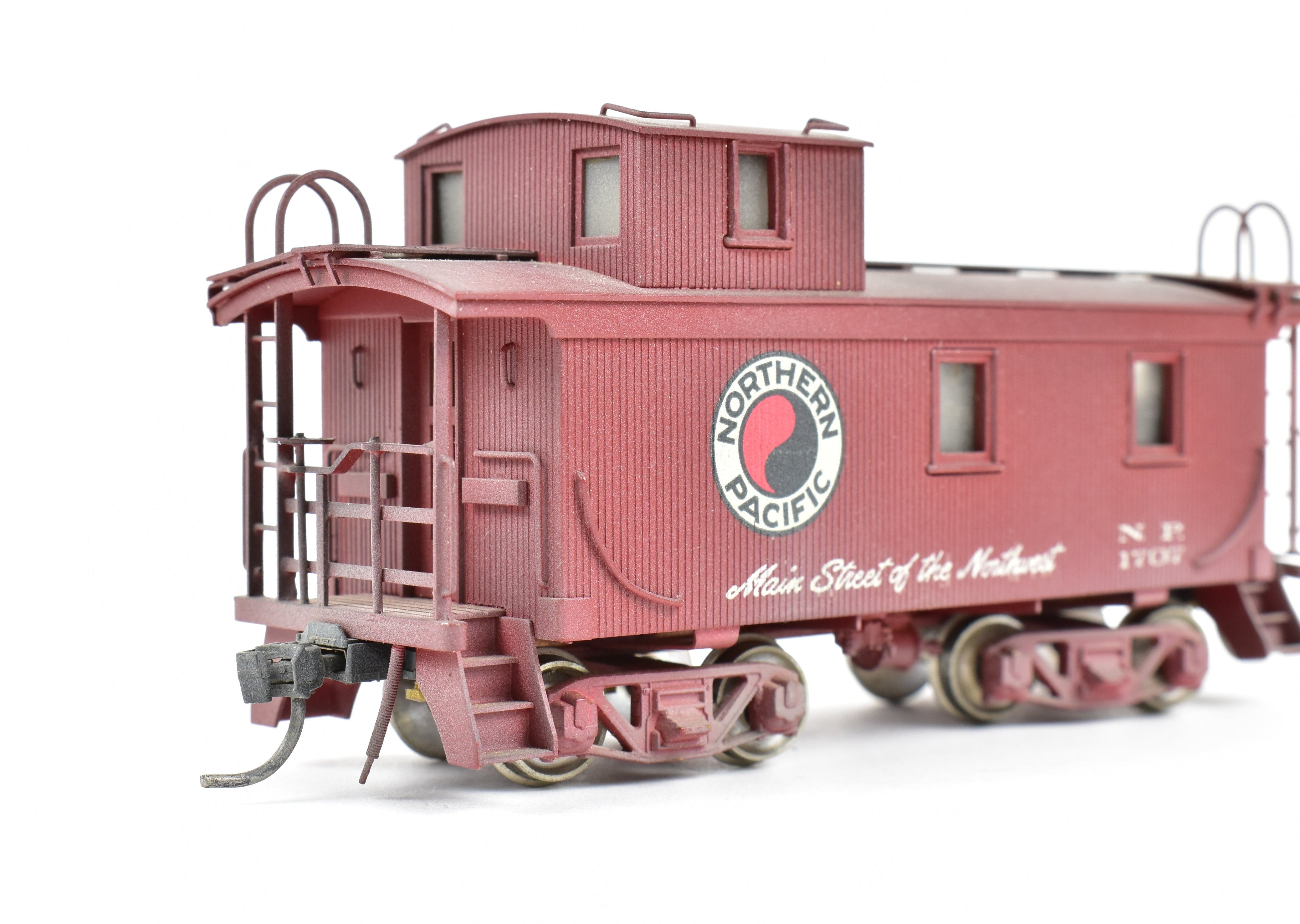 Custom Painted HO Brass NWSL - Northwest Short Line NP - Northern Pacific Wood Caboose