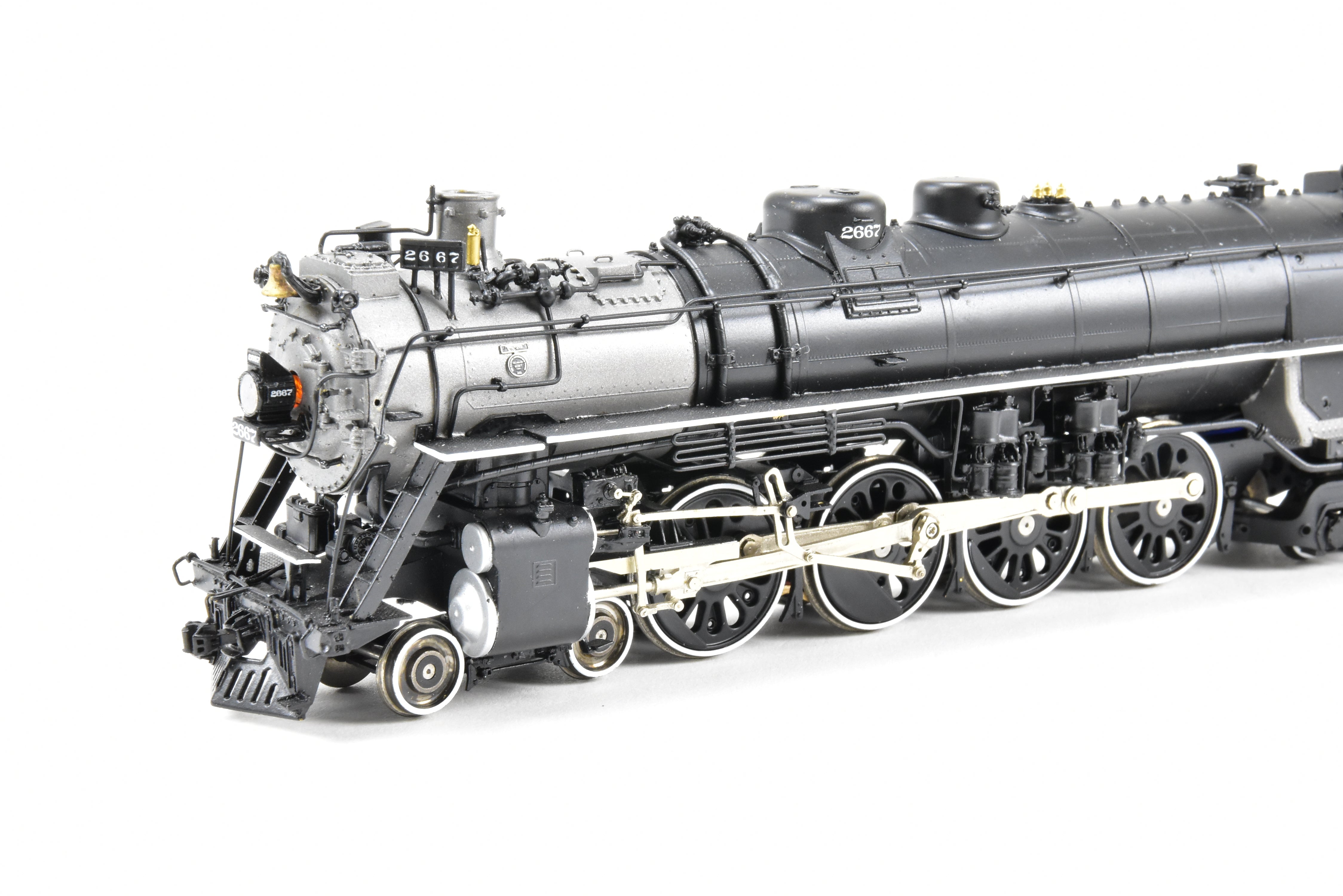 HO Scale Brass Sunset NP A-3 4-8-4 FP #2667 Model with QSI DCC & Sound