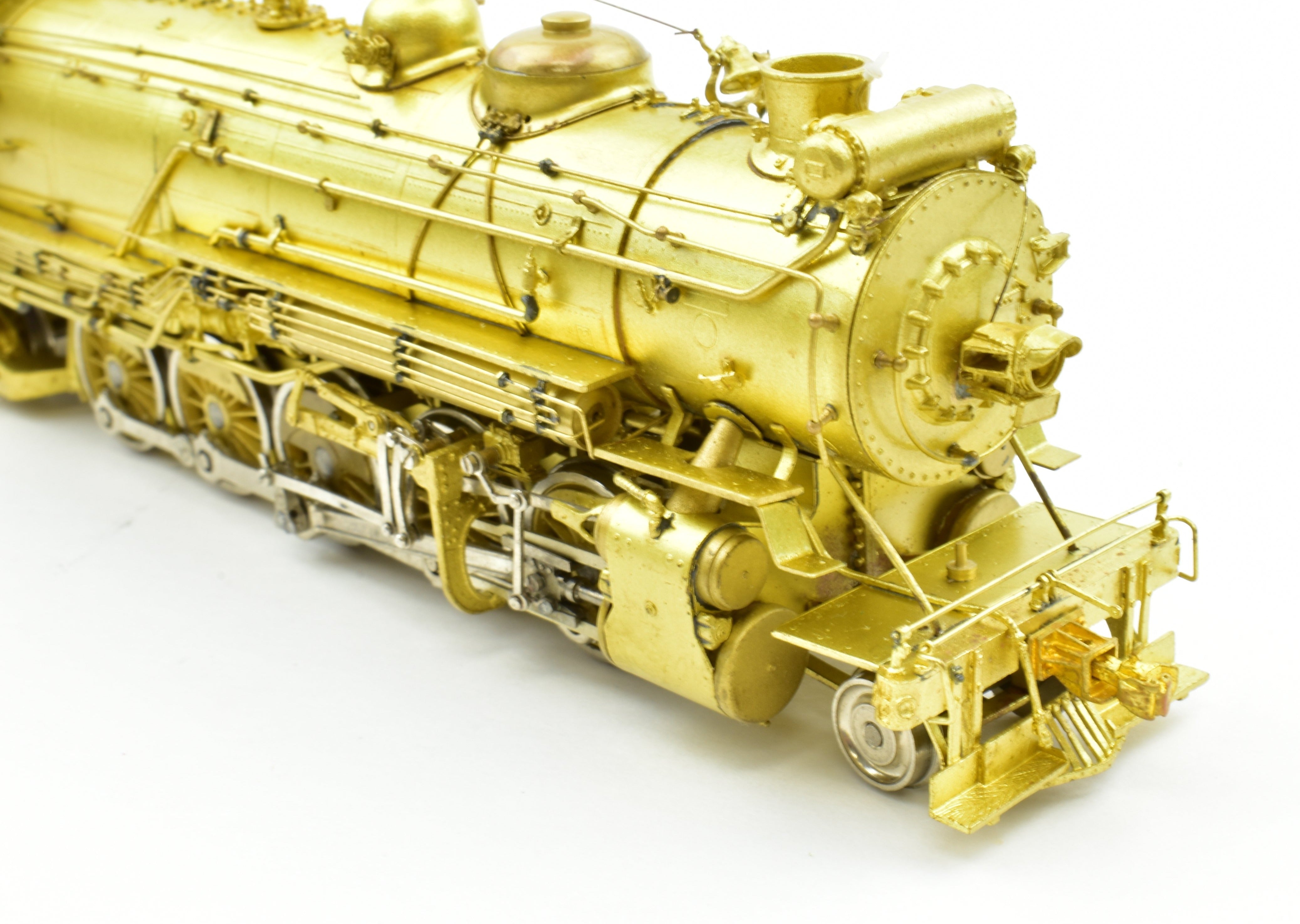 HO Scale Brass Model of Texas & Pacific Class G - 1b 2 - 10 - 2 Santa Fe Locomotive by Pecos River Brass