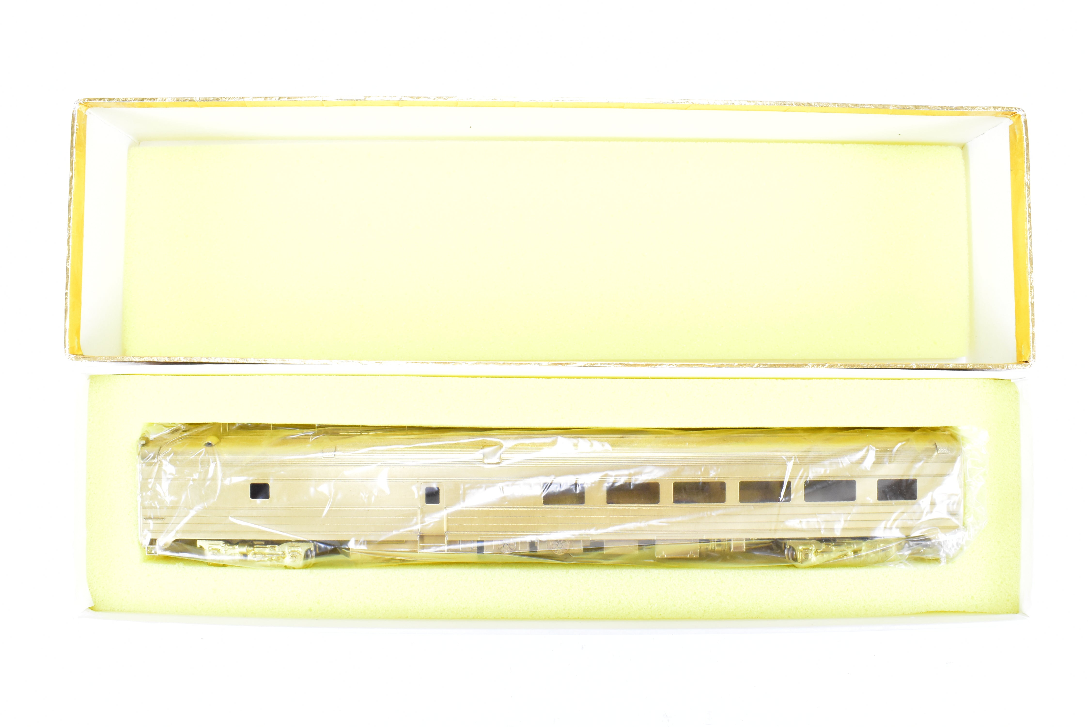 HO Brass Oriental Limited - North Coast Limited Budd Diner 459 - 463, C - 8 Like New