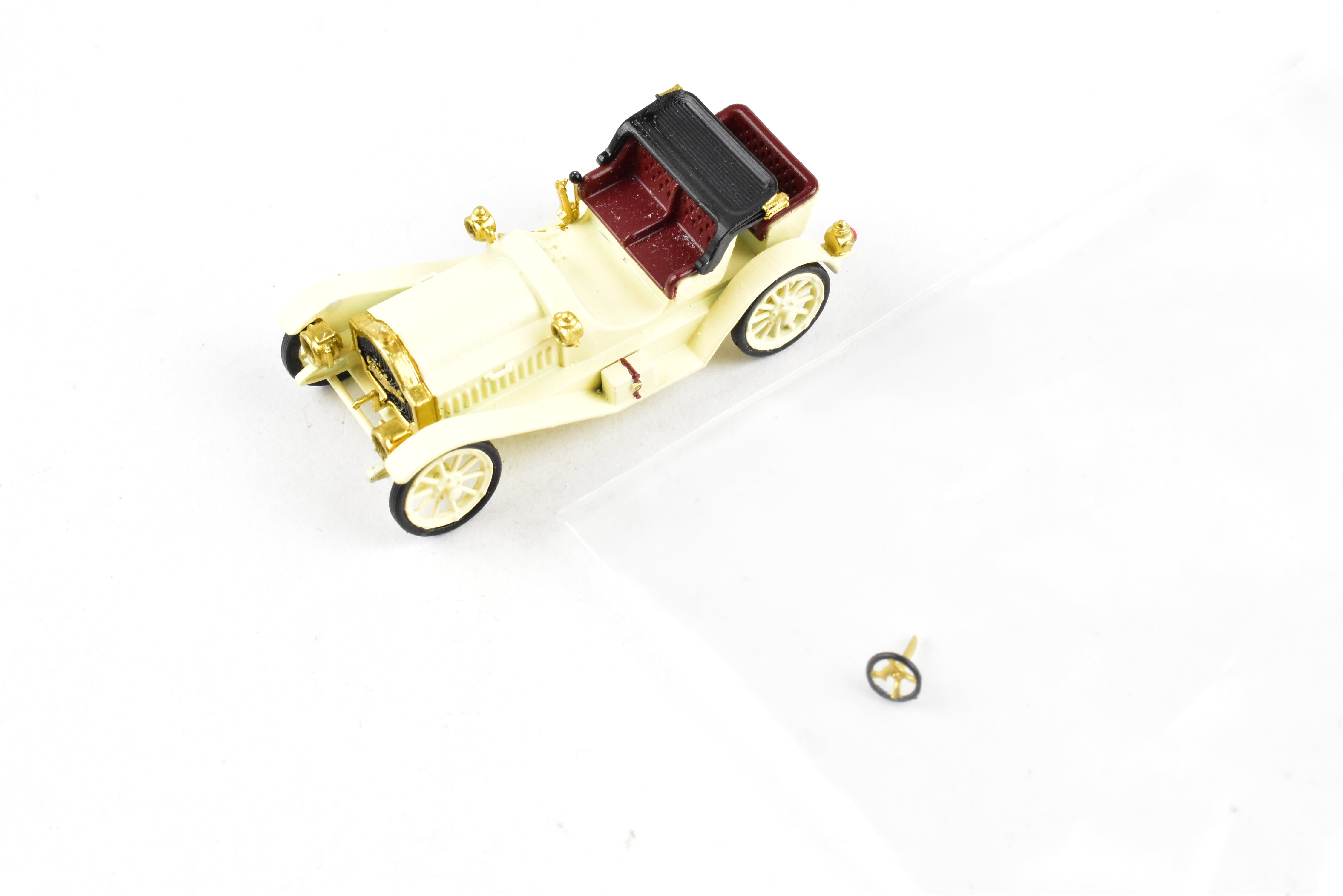 HO Scale Brass Model Train - North Bank Line (GN - Great Northern) A22 Business Car with Wood Sides in Pullman Green, Damaged - Sold As Is