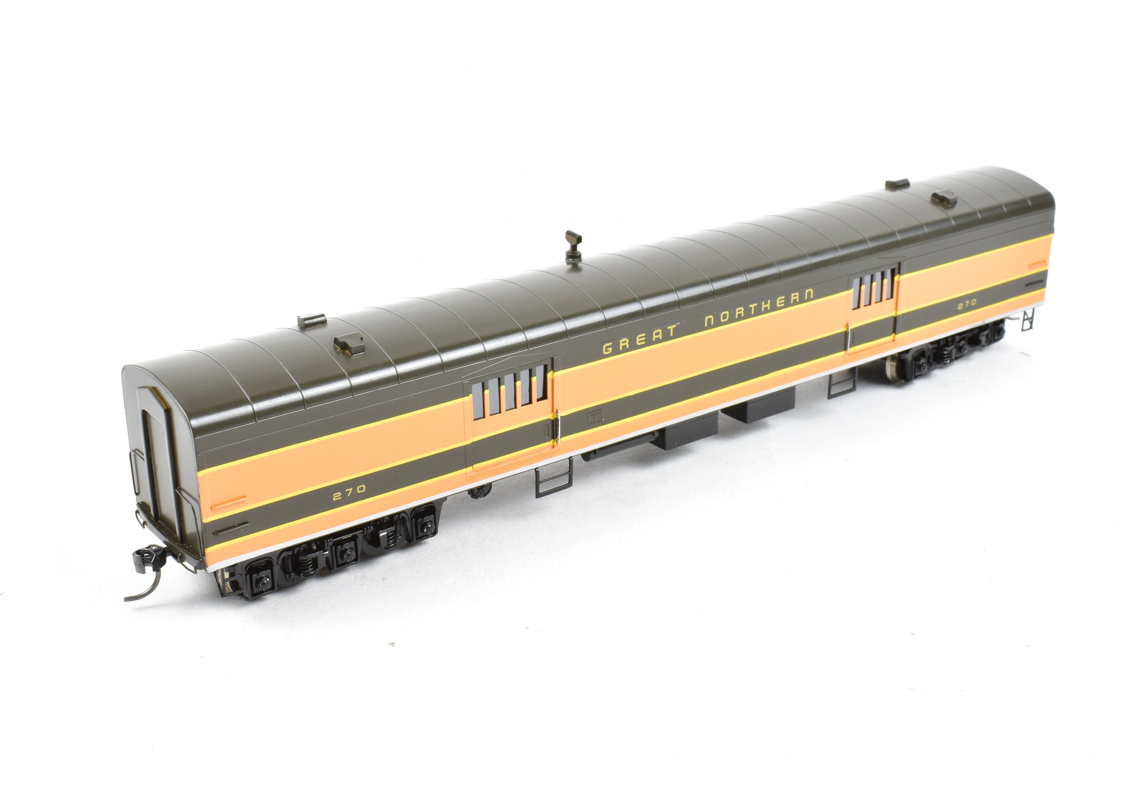 HO Scale Brass Model Train - Oriental Limited GN Great Northern Streamlined Empire Builder 262 Baggage Car without Skirts CP