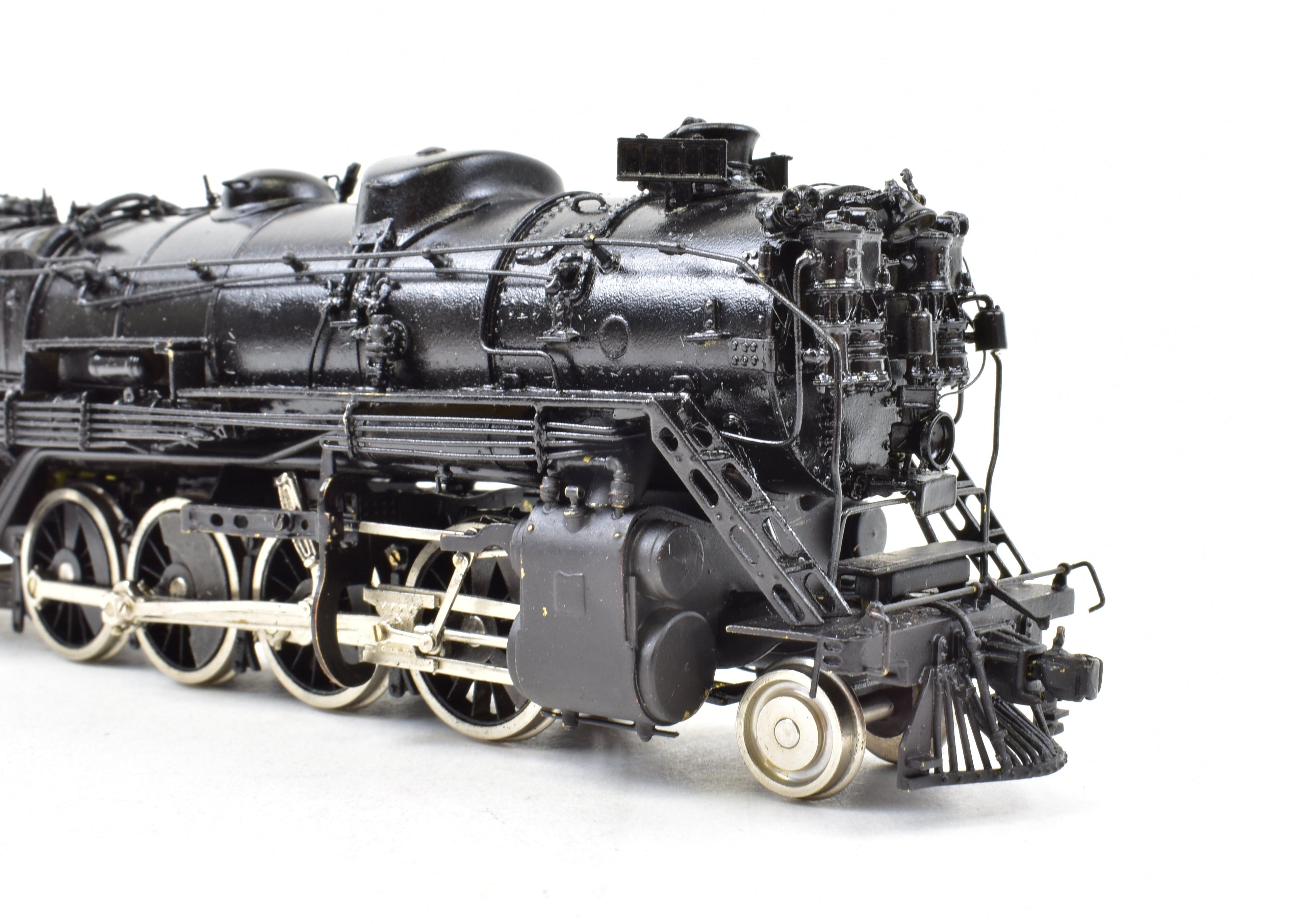 HO Brass Sunset Models GN Great Northern 2-8-2 O-8 Class Closed Cab Partially Painted Black