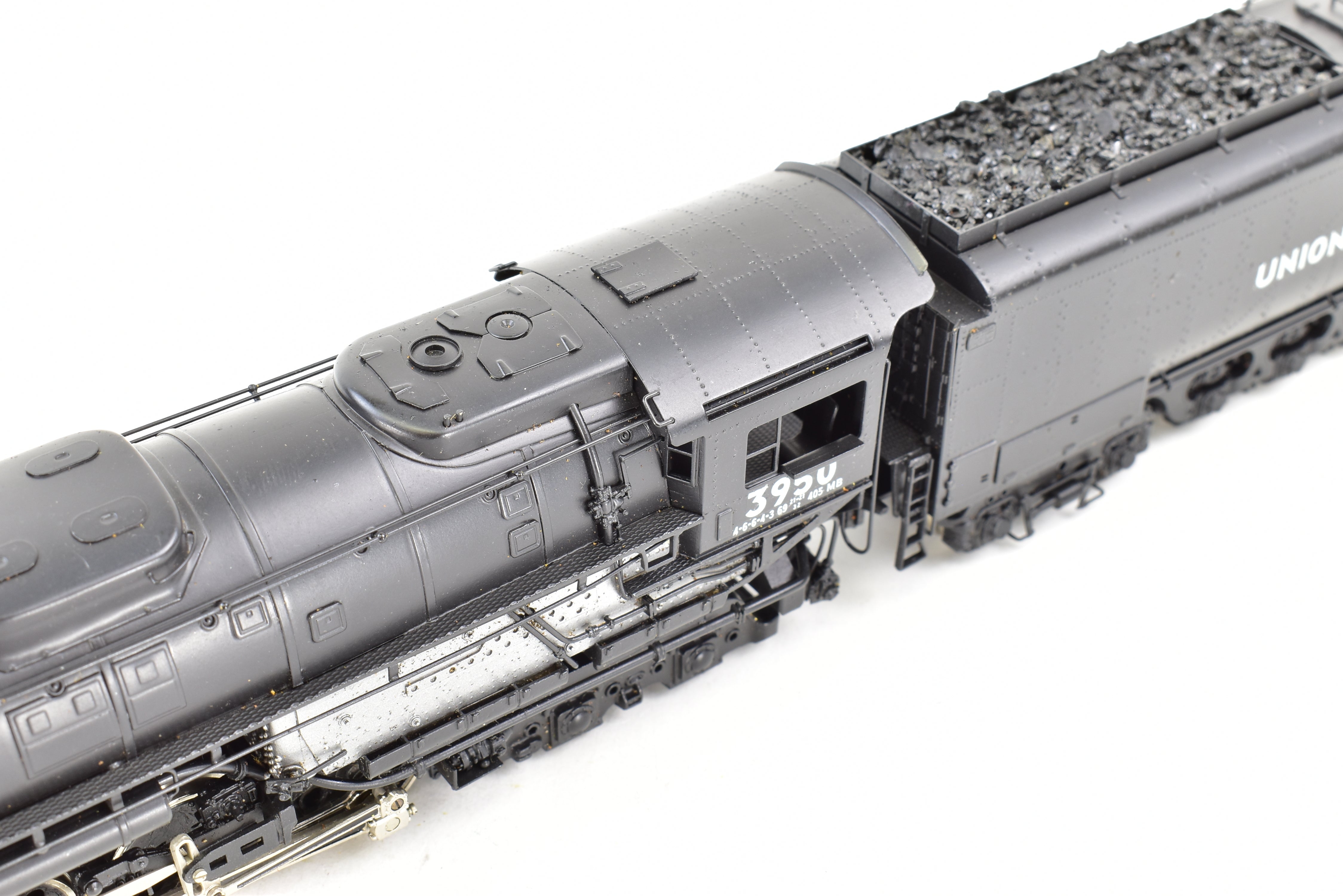 High - Quality HO Scale Brass PFM - Tenshodo Union Pacific 4 - 6 - 6 - 4 Challenger FP Model Train No. 3950