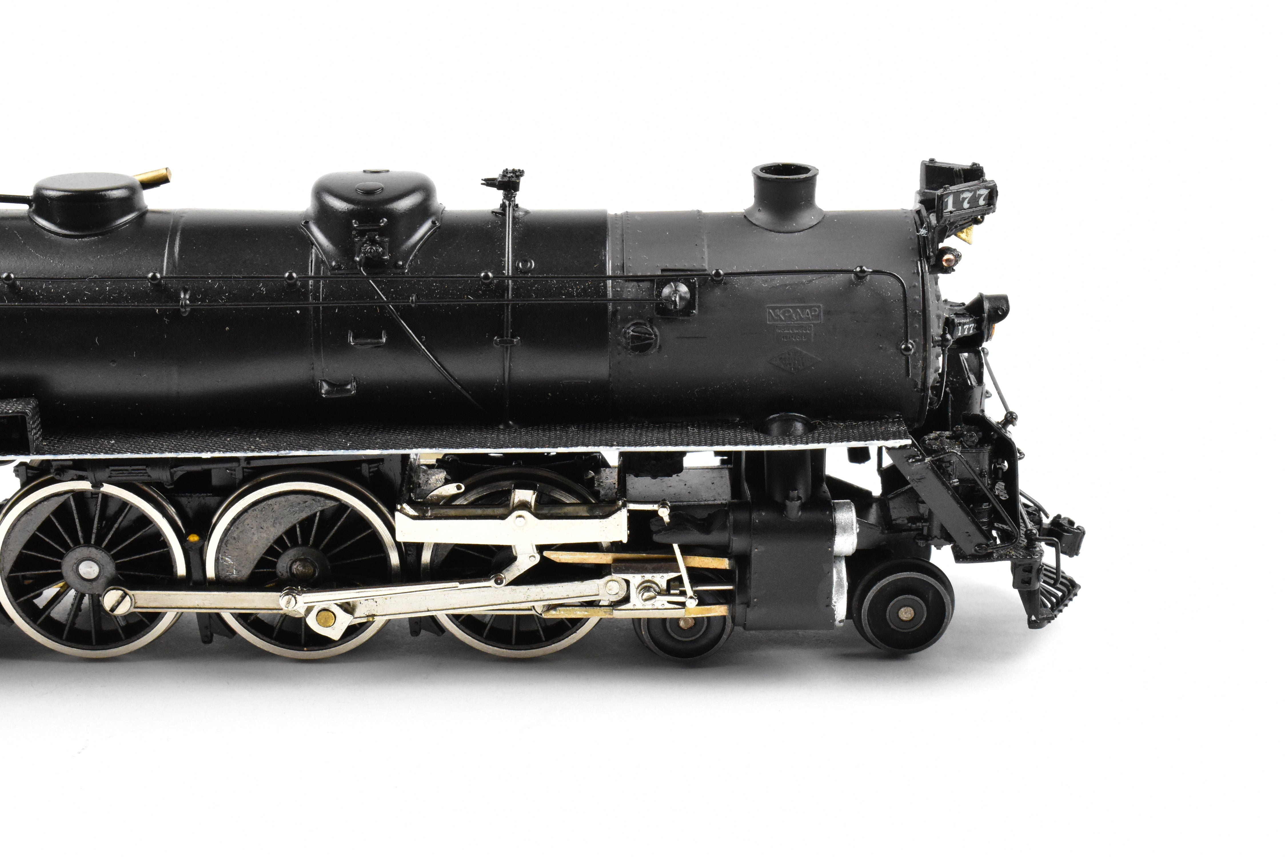 HO Scale Brass Model Train - Nickel Plate Products (NPP), Nickel Plate Road Class L - 1a 4 - 6 - 4 Steam Locomotive without Elephant Ear Smoke Lifters, Comes with Wrong Box