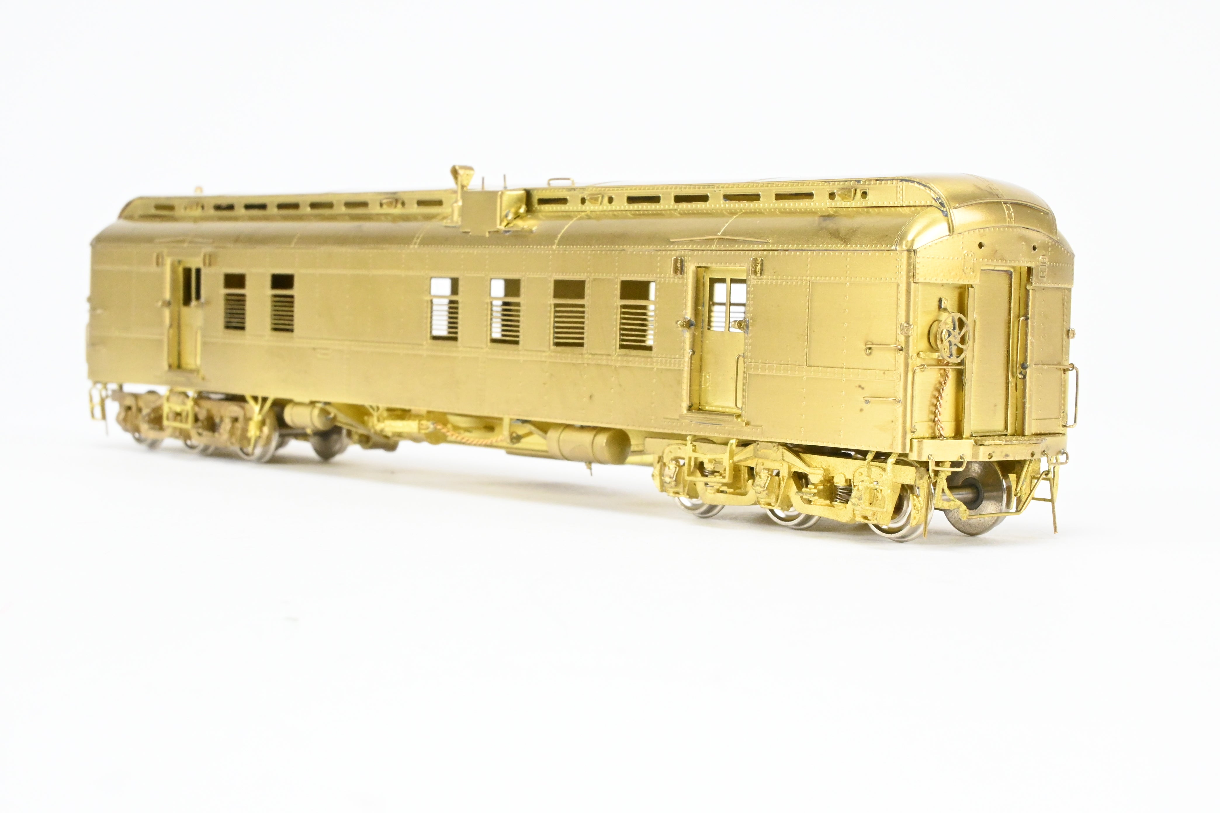 HO Brass Oriental Limited Great Northern 60-Foot RPO Model #25 - 36