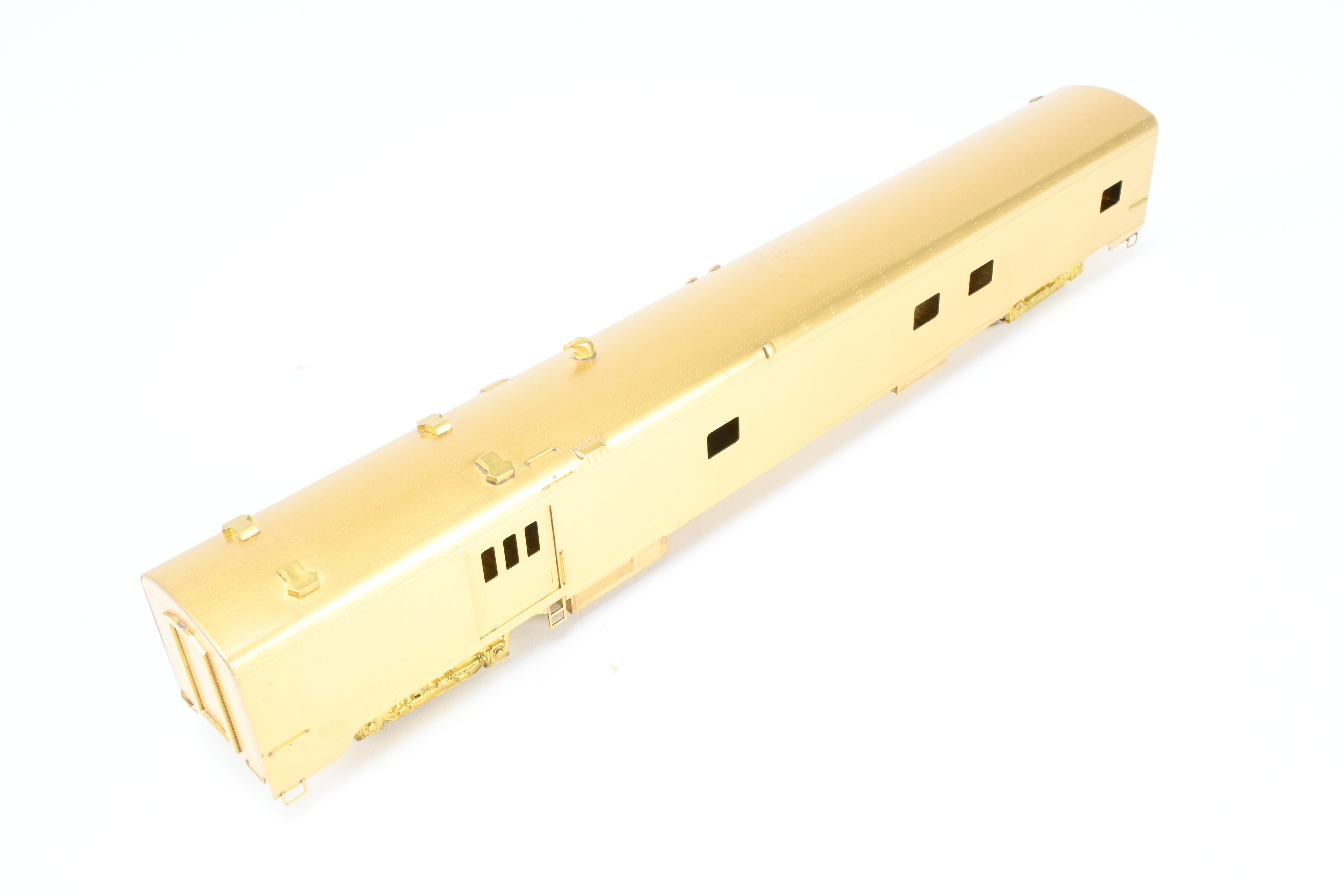HO Brass Oriental GN - Great Northern Streamlined Empire Builder 1200 Baggage Dorm Model