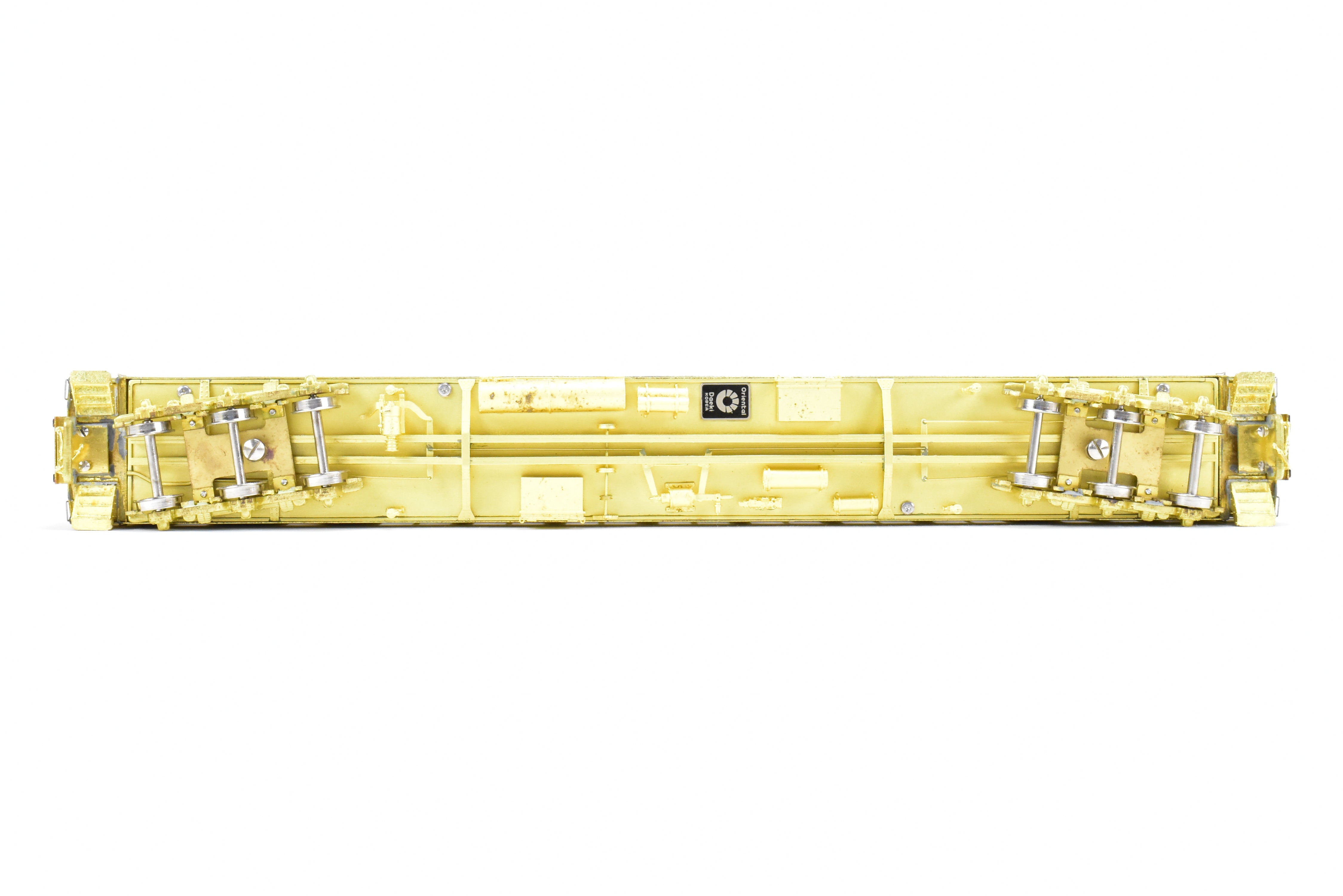 HO Brass Oriental Limited 14-Section Heavyweight Tourist Car without Air Conditioning