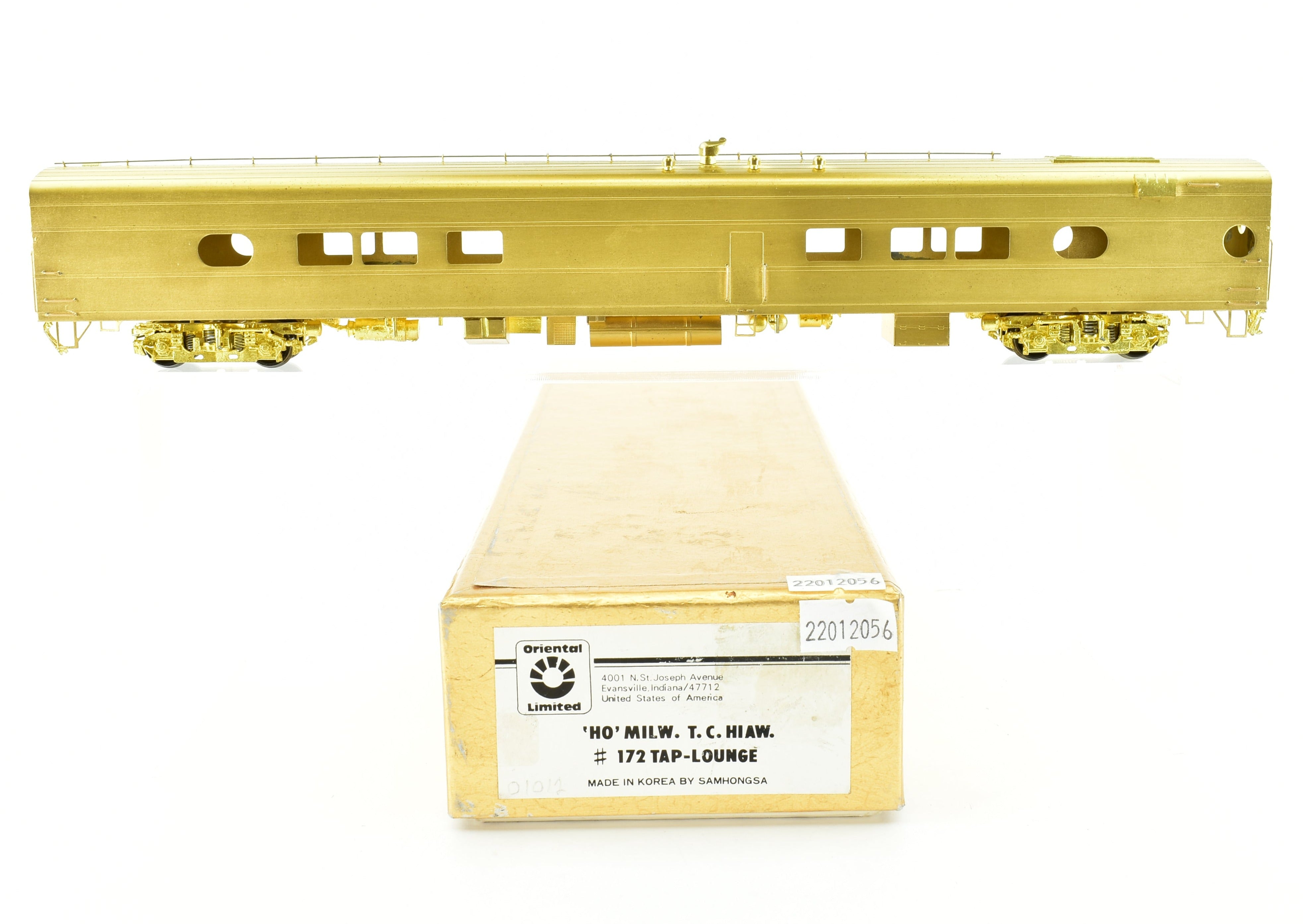 Upgraded HO Brass Oriental Limited MILW - Milwaukee Road T.C. Hiawatha #182 Tap Lounge Model