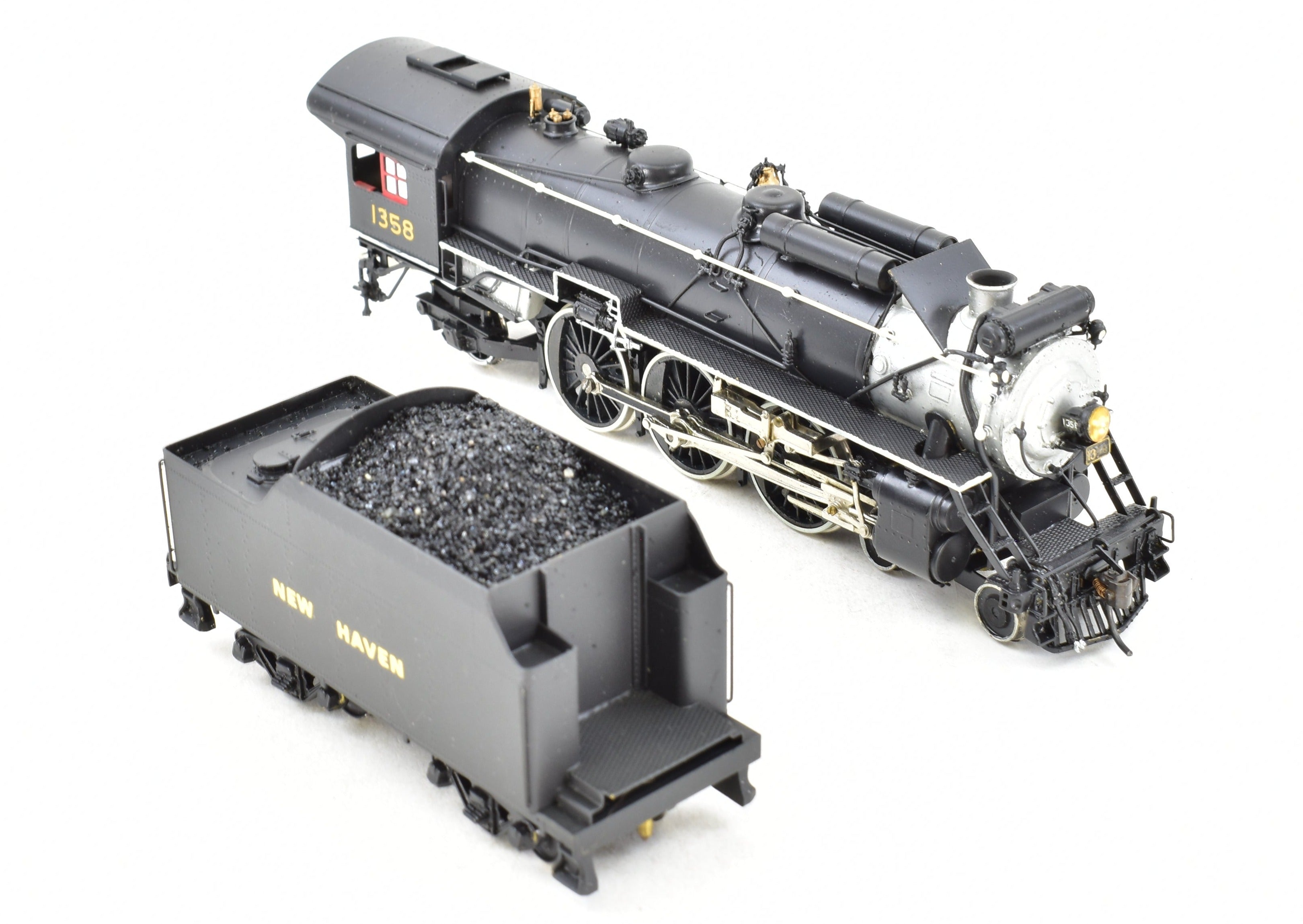 Custom Painted HO Scale Brass Model Train - NJ Custom Brass New Haven I-4 4-6-2 Pacific, Representing NY, NH, & H