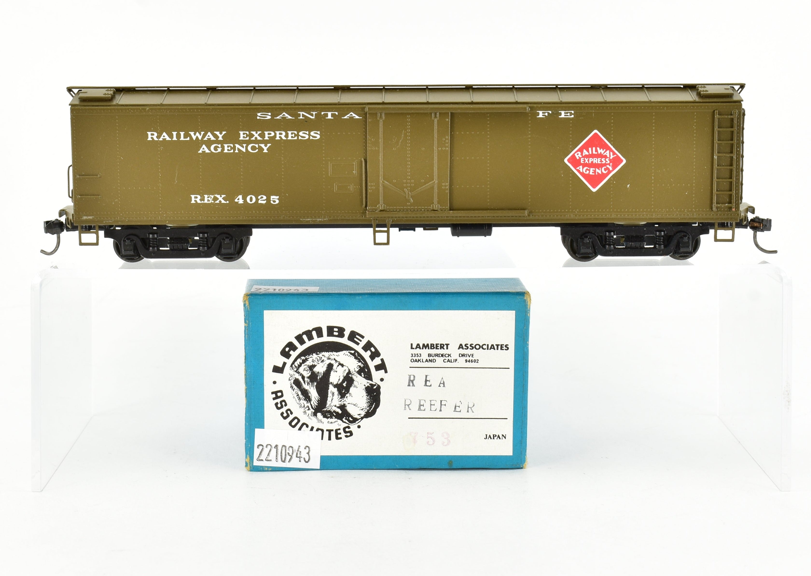 High - Quality HO Scale Brass Lambert Railway Express Agency ATSF Santa Fe Express Reefer with Custom Painted Finish