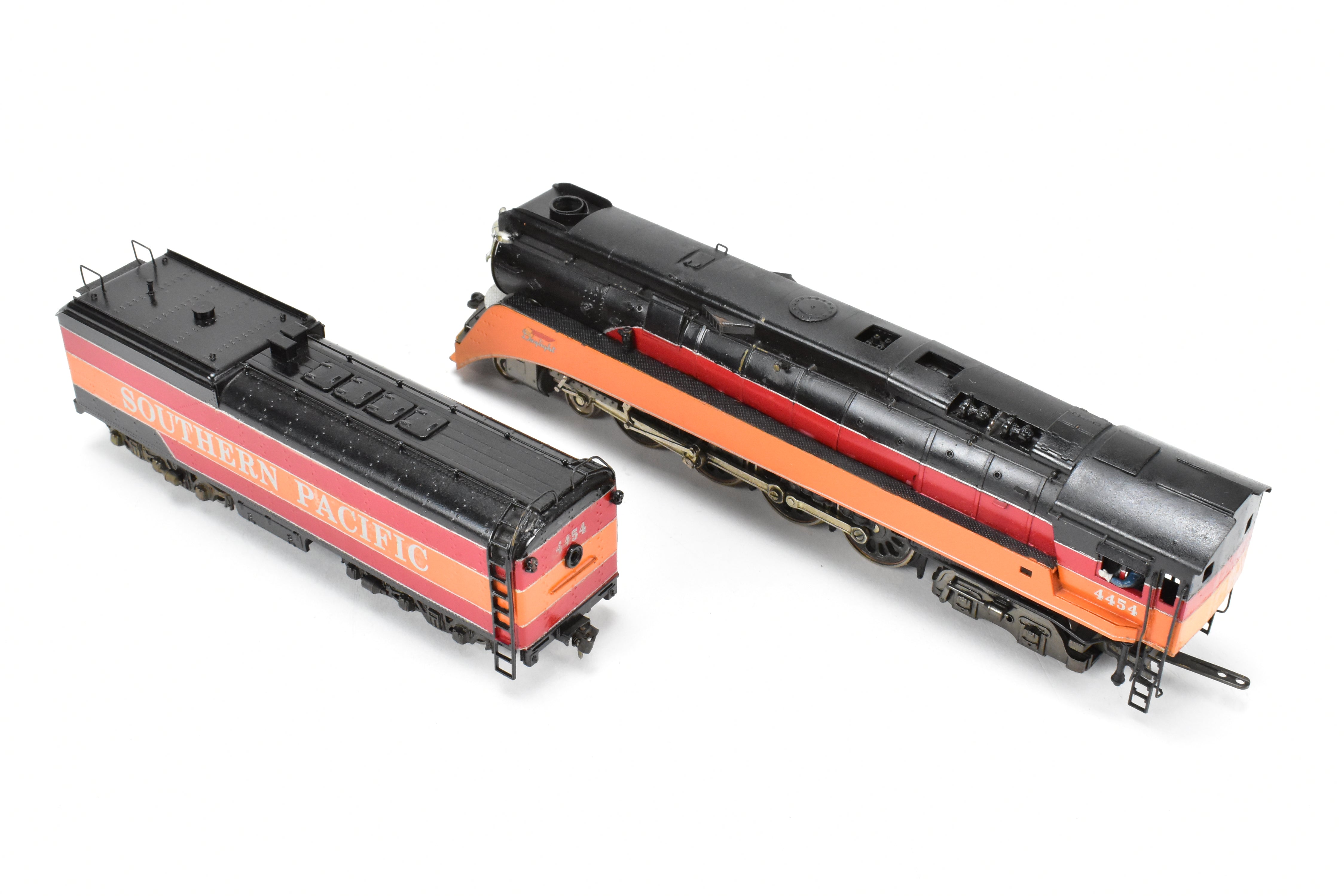 HO Scale Brass Model Train - Max Gray SP Southern Pacific Class GS - 4 4 - 8 - 4 Skirted CP Daylight Locomotive #4454