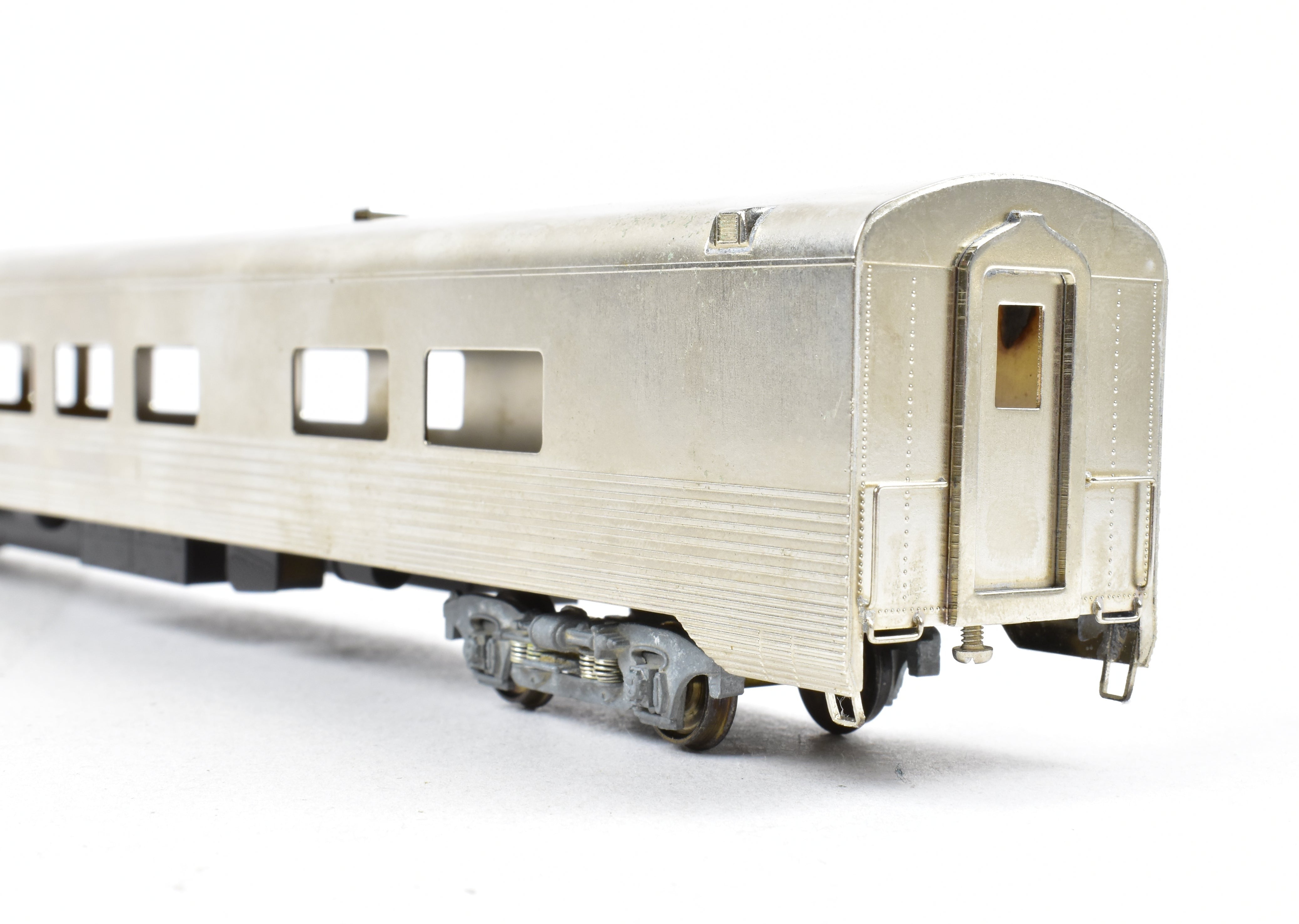 HO Scale Brass Model Train Lambert C&O - Chesapeake and Ohio 2 Unit Dorm Kitchen and Diner Set for Train Enthusiasts