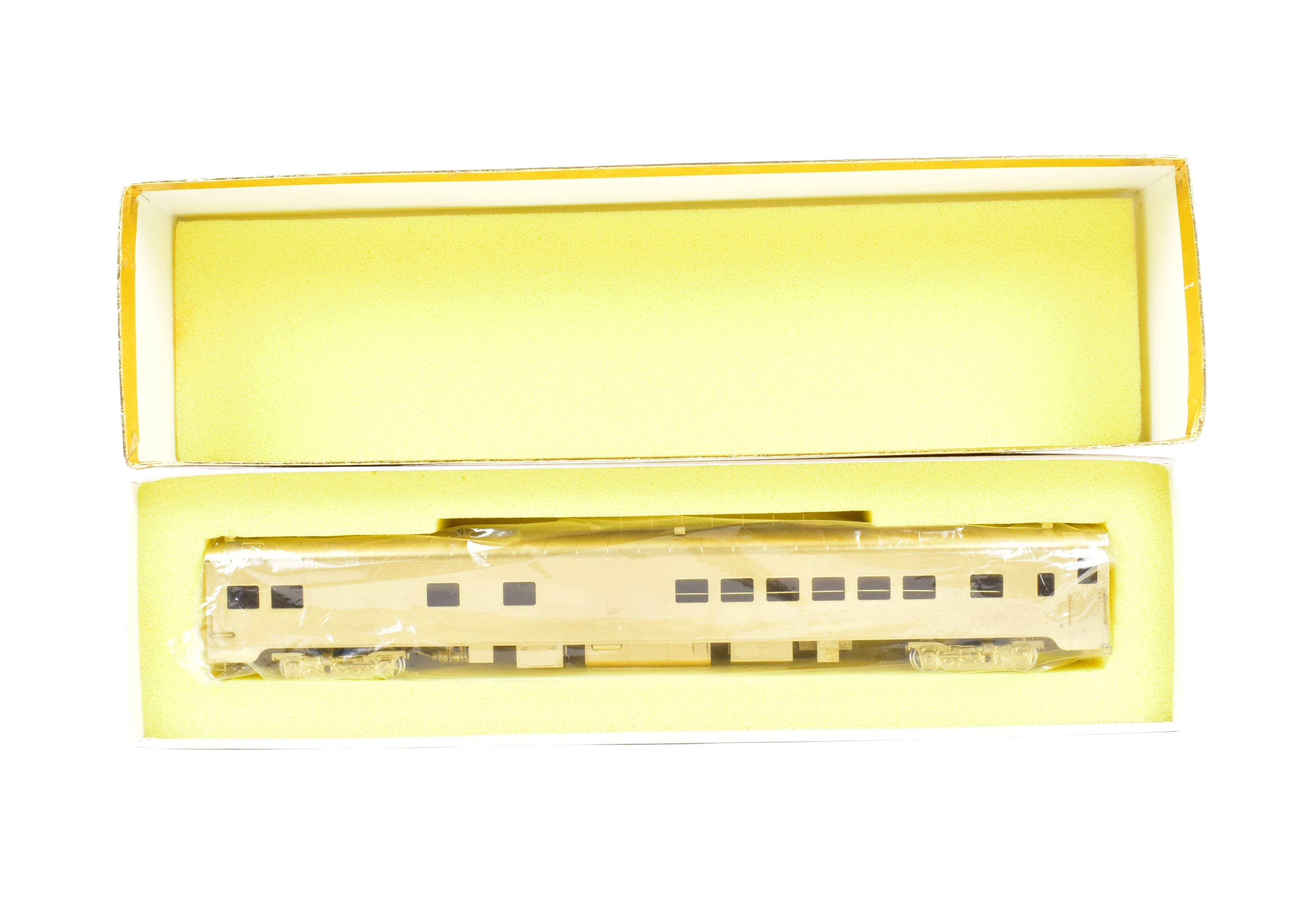 1982 HO Brass Oriental Limited NP North Coast Limited #450 Lunch-Counter Lounge