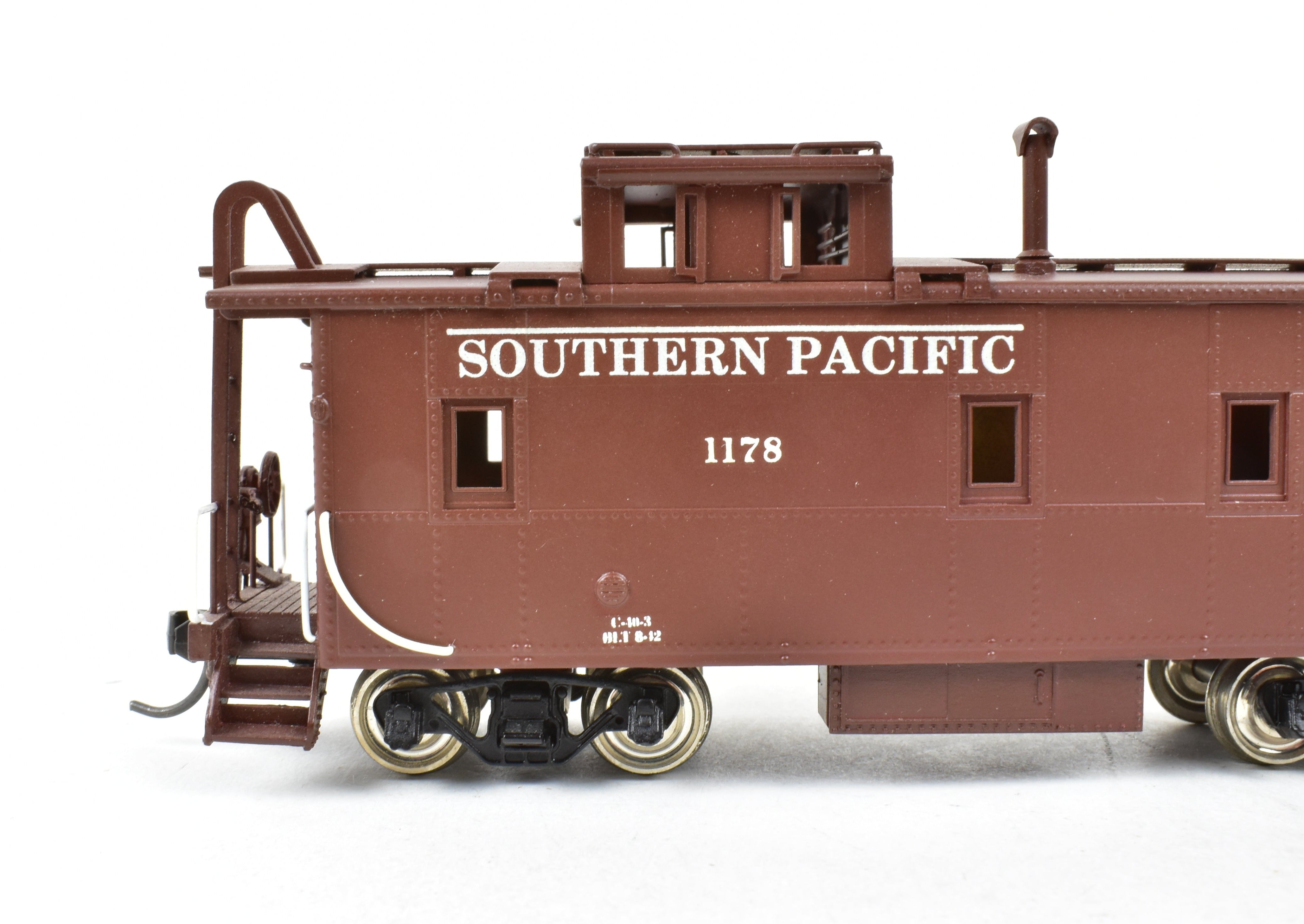 HO Scale Brass Pacific Fast Mail (PFM) - SKI SP Southern Pacific Steam Era C - 40 - 3 Steel Caboose Factory Painted with Road Number 1178 Model