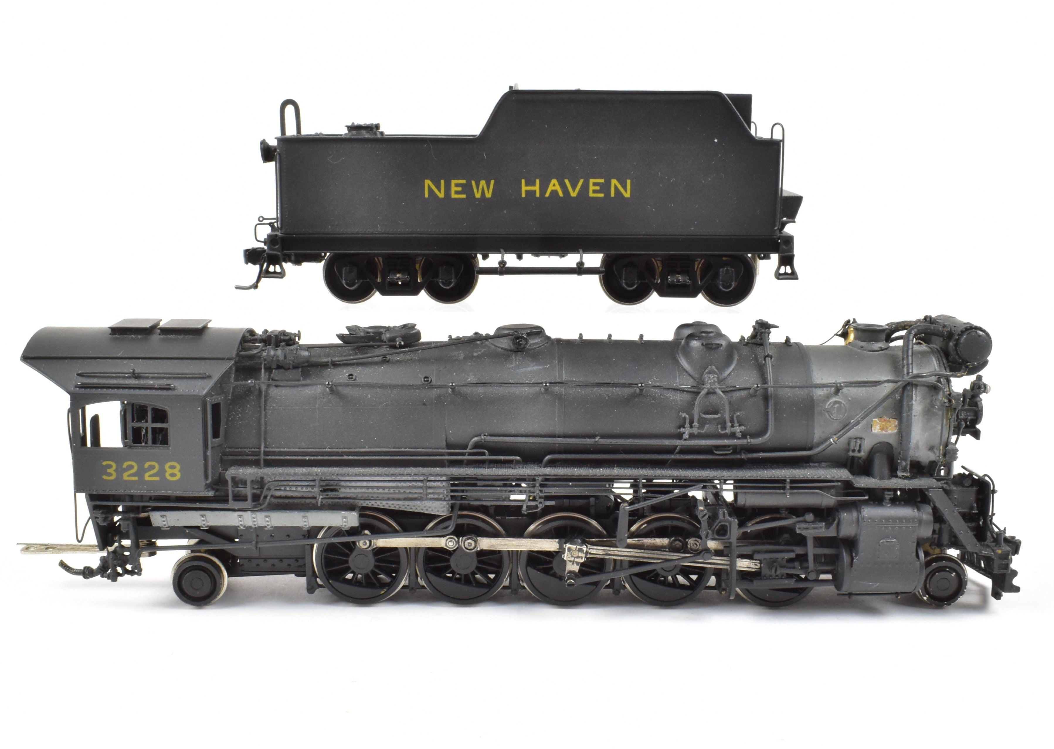 HO Scale Brass Model Train - New Jersey Custom Brass New Haven Class L - 1 2 - 10 - 2 Steam Locomotive with Pilot Mounted Pumps Version