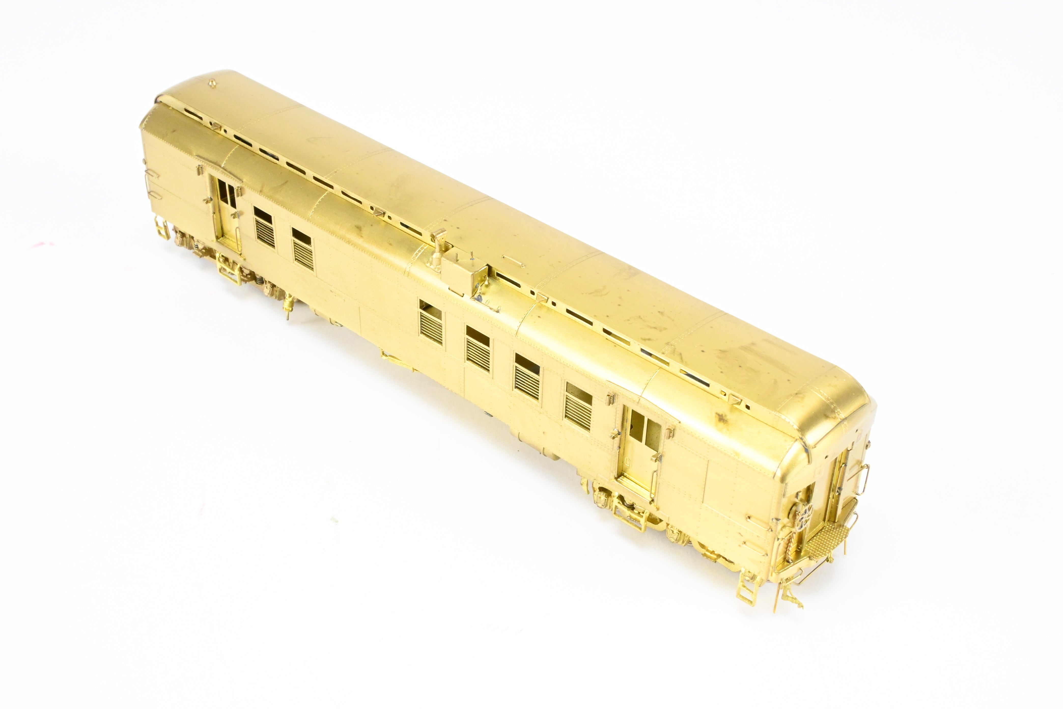 HO Brass Oriental Limited Great Northern 60-Foot RPO Model #25 - 36