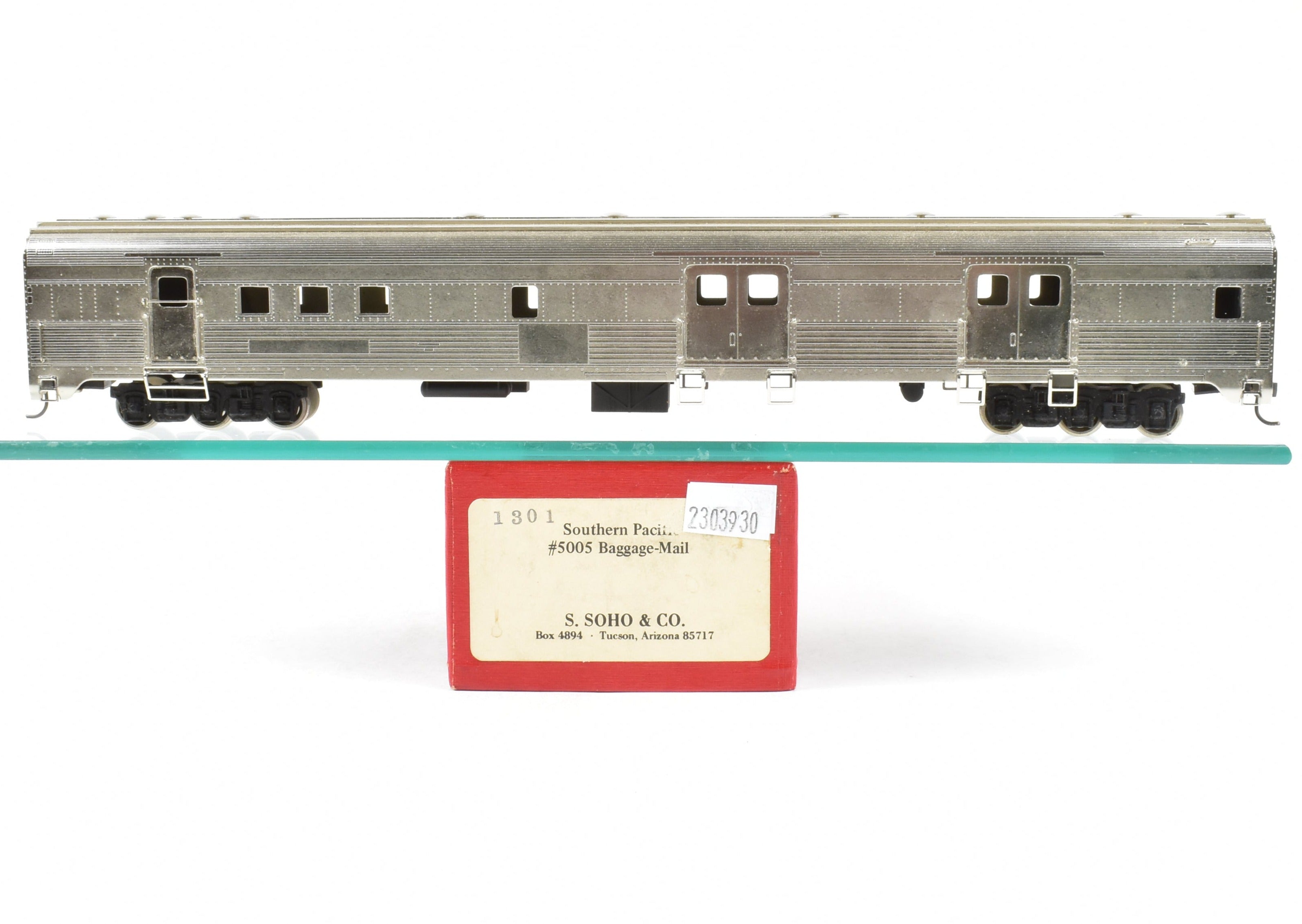 HO Scale Brass Soho Southern Pacific #5005 Baggage Mail Model with Factory Plated Finish