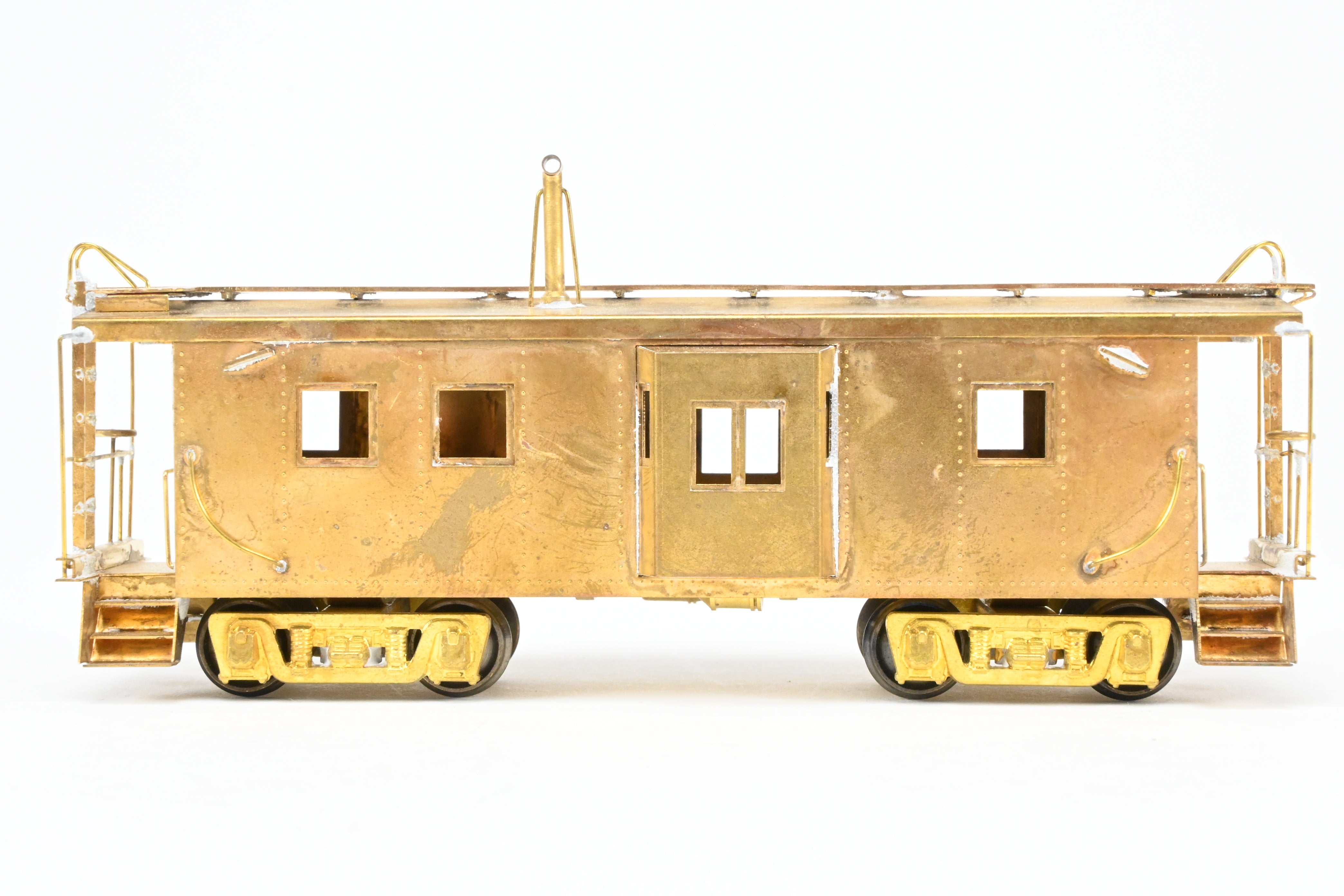 HO Scale Brass Nickel Plate Products (NPP) Milwaukee Road Smooth Side Bay Window Caboose Model