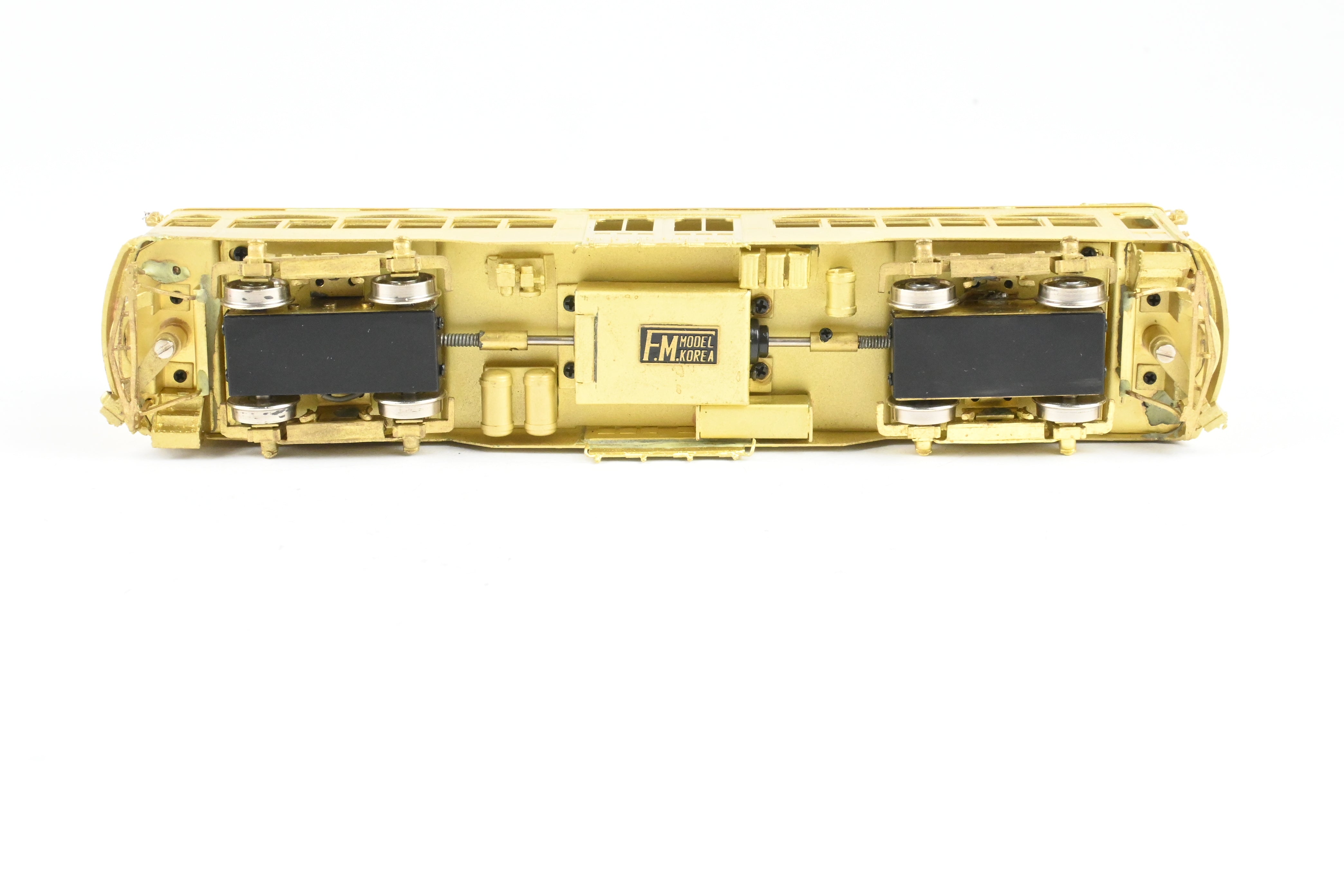 HO Brass MTS Imports Philadelphia Suburban 65 - 76 Series Center Entrance Interurban