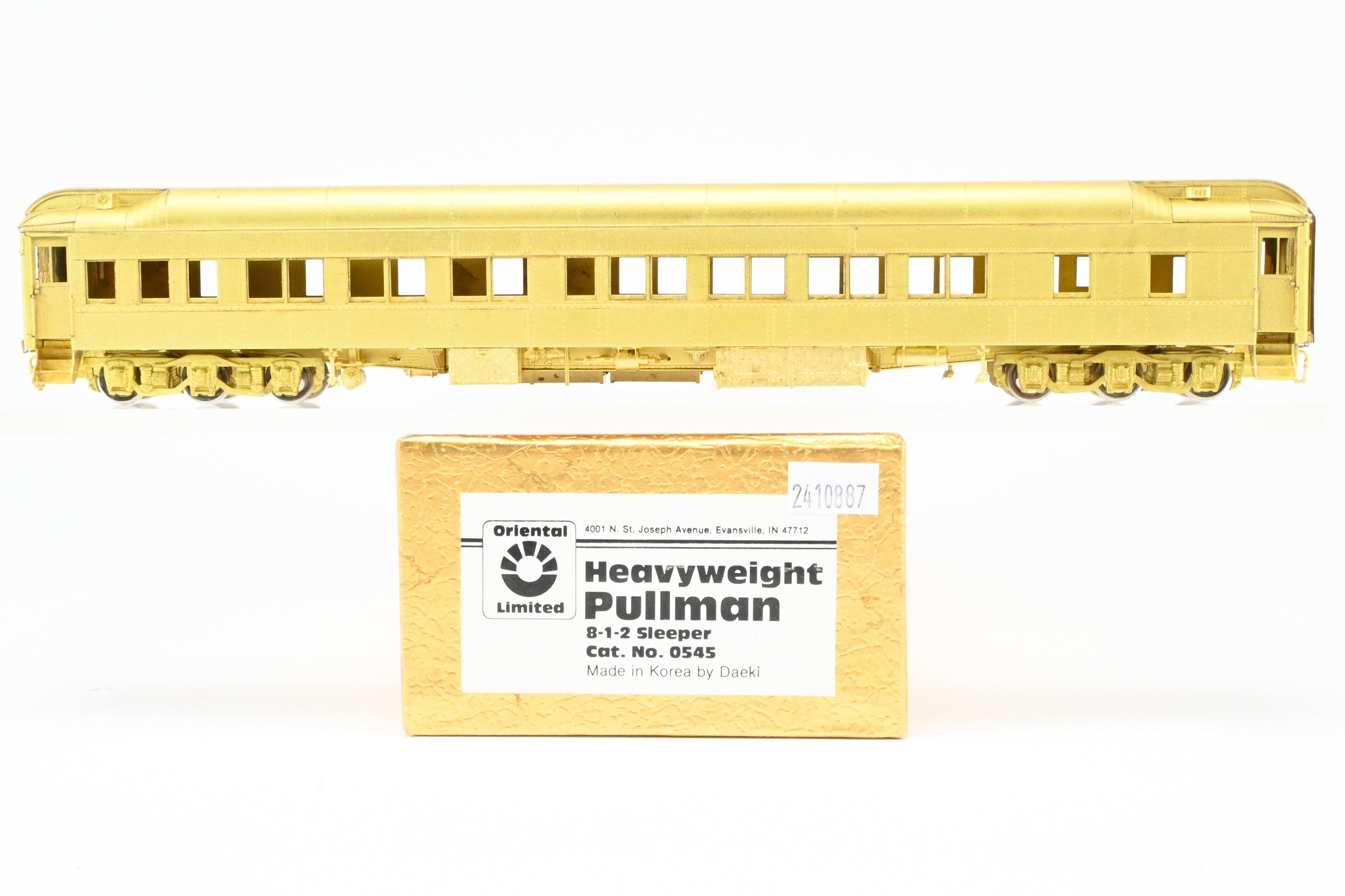 HO Brass Oriental Limited 8-1-2 Heavyweight Sleeper with Ice AC
