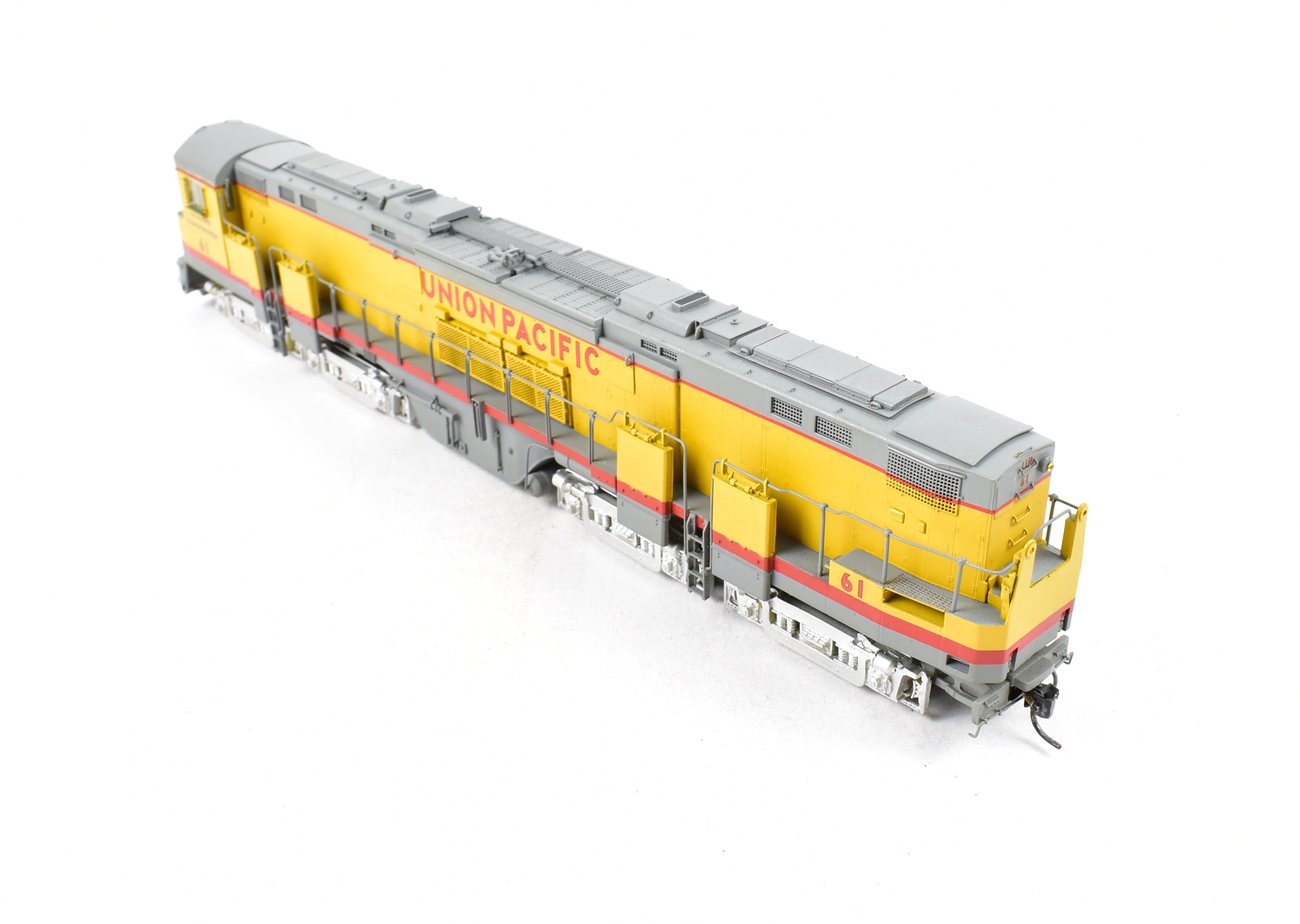 High - Quality HO Scale Brass Oriental Limited Union Pacific Alco C855 A/B/A Set with Custom Painting and Excellent Condition