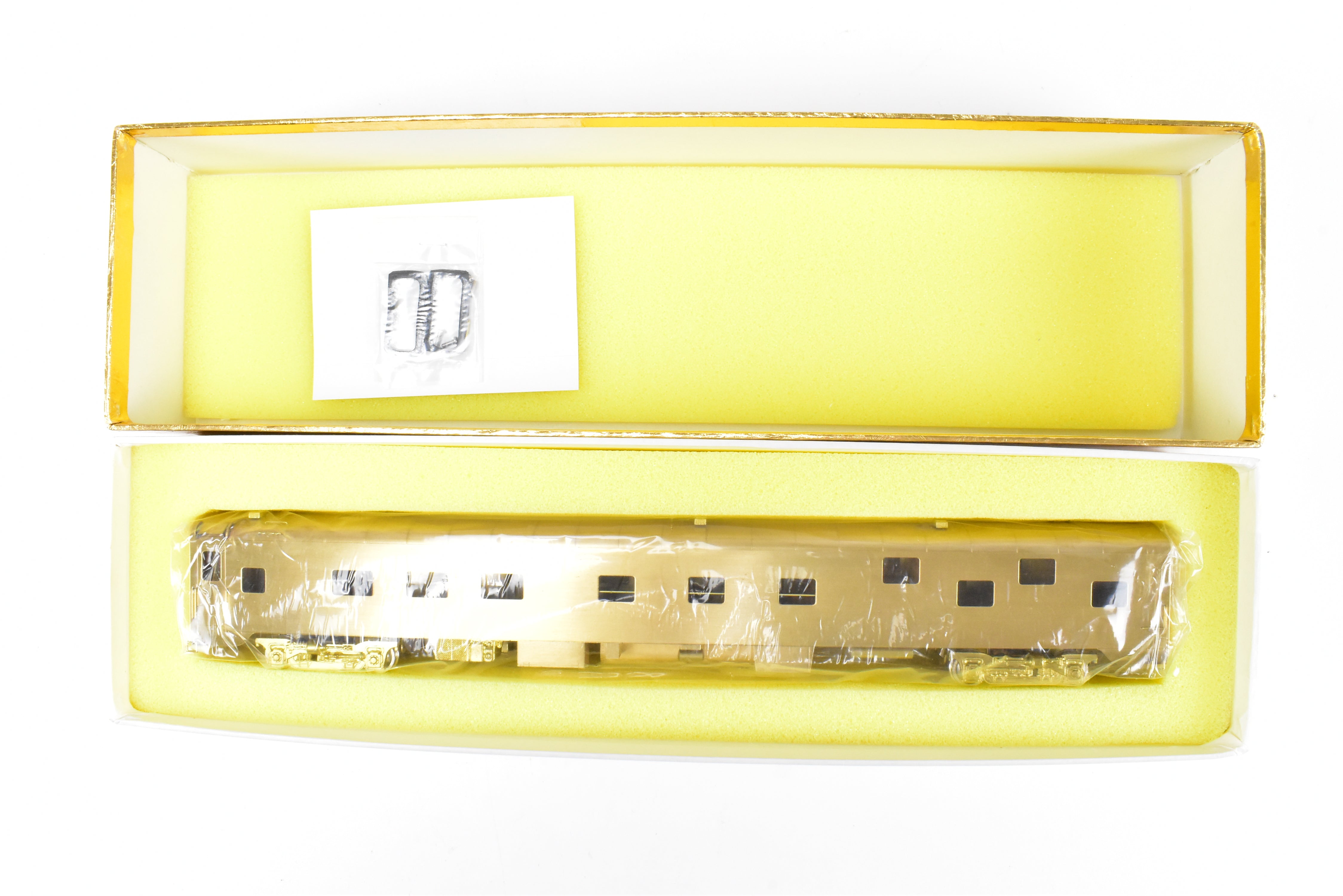 HO Brass Oriental Limited NP - North Coast Limited Sleeper #350 Deskirted Model