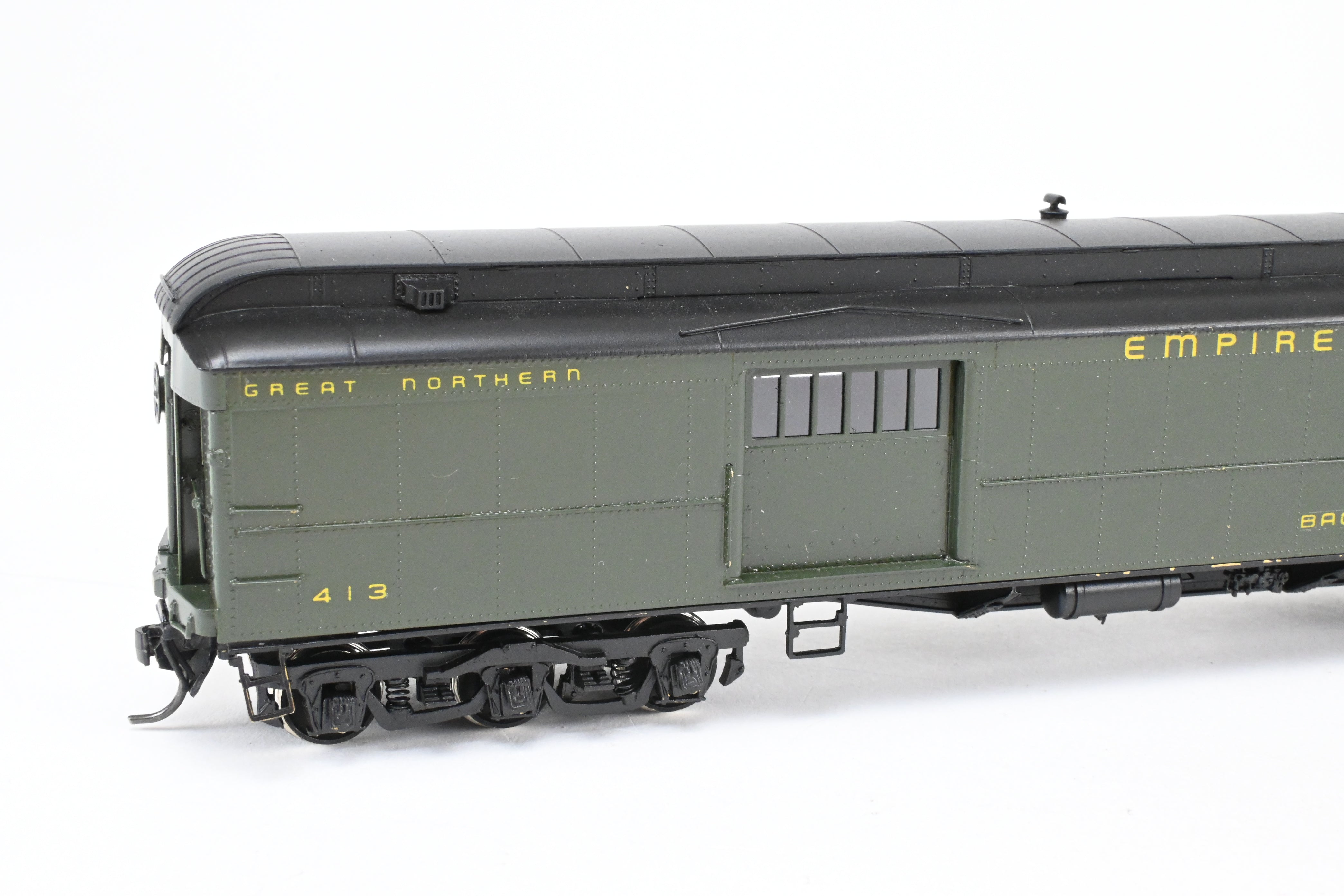 HO Brass Oriental Limited GN - Custom Painted Great Northern HW Baggage Car #413