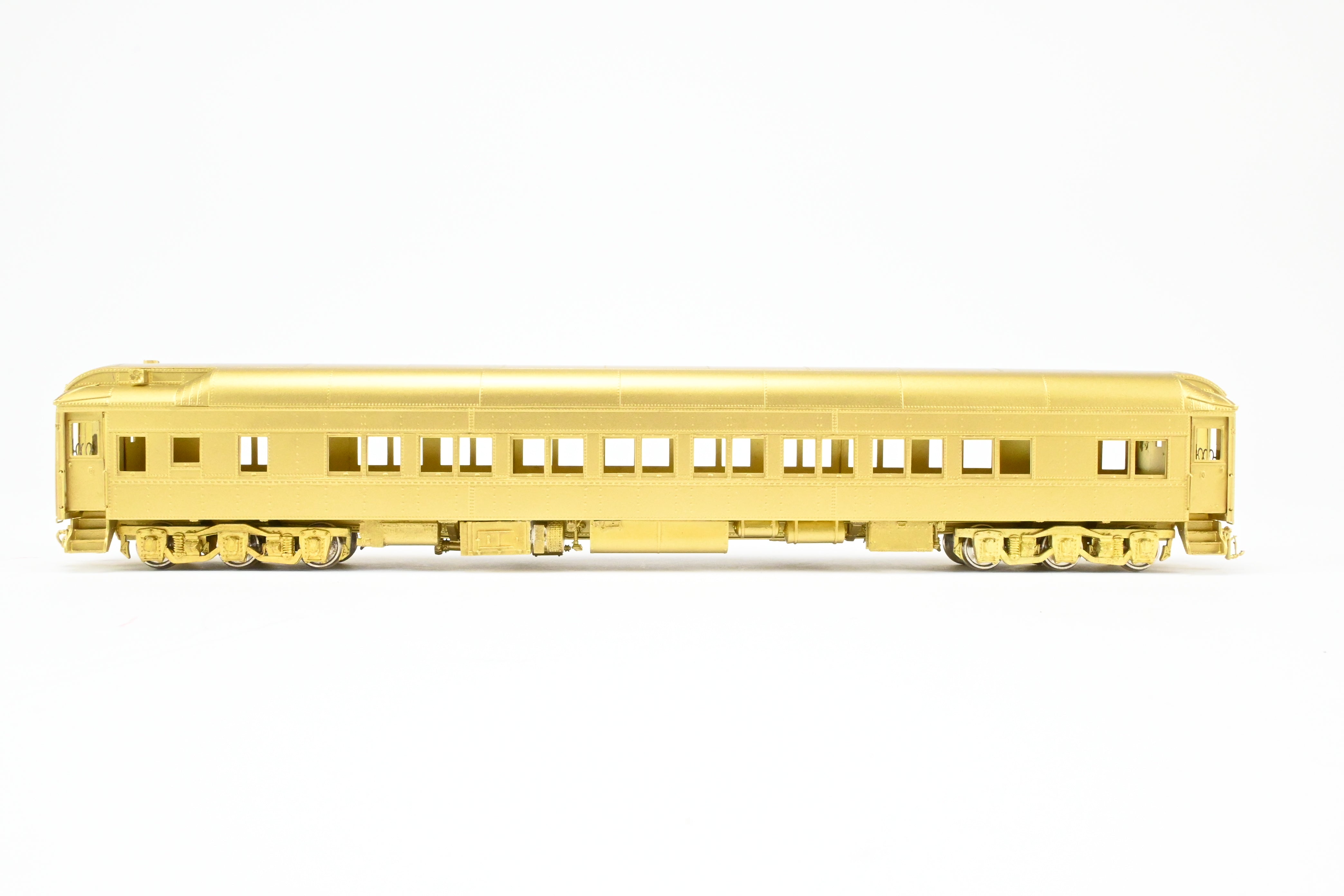HO Brass Oriental Limited 16-Section Heavyweight Tourist Sleeper with Mechanical A/C