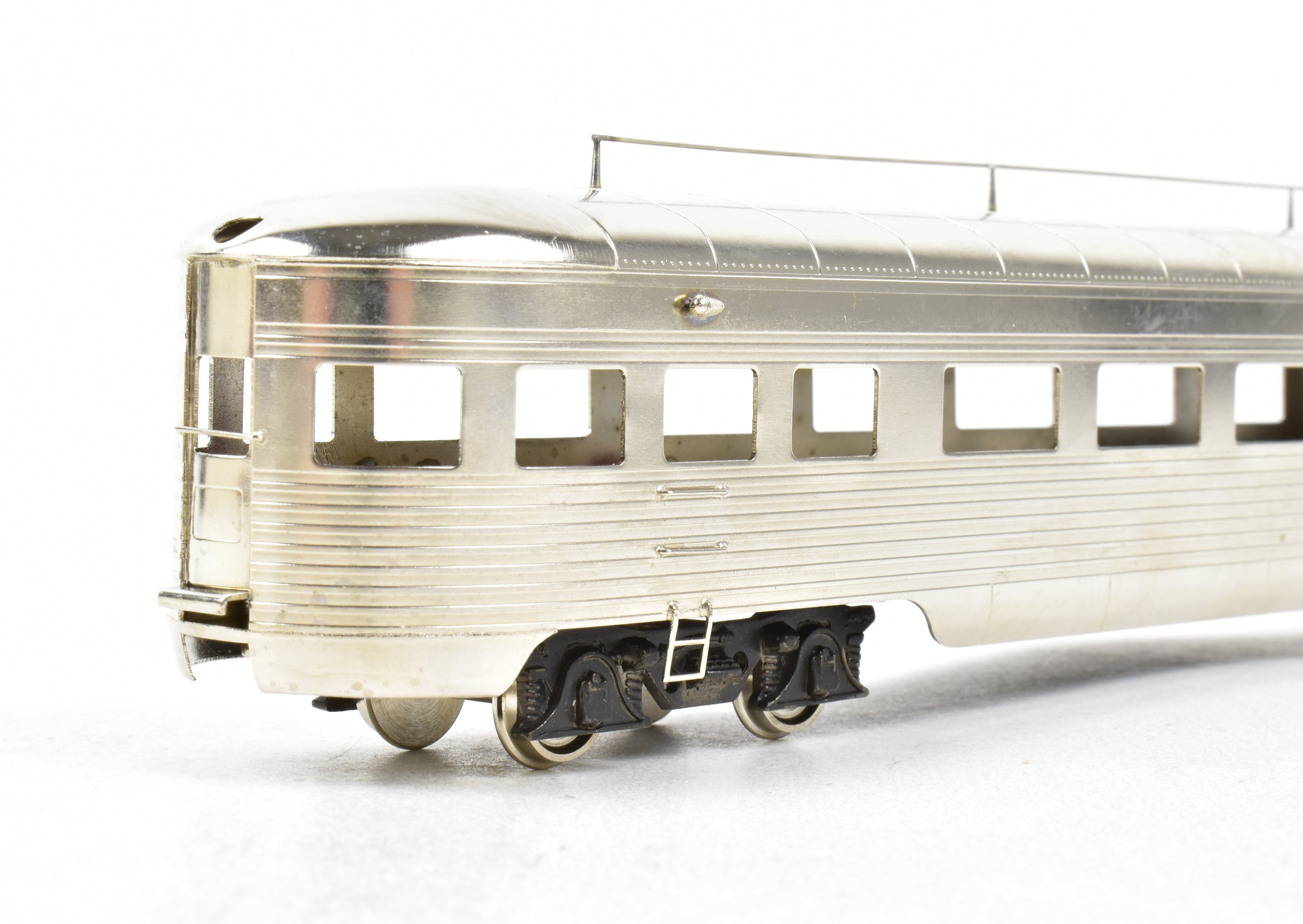 HO Scale Brass Soho Southern Pacific 79-Foot Observation Car with Corrugated Sides Model