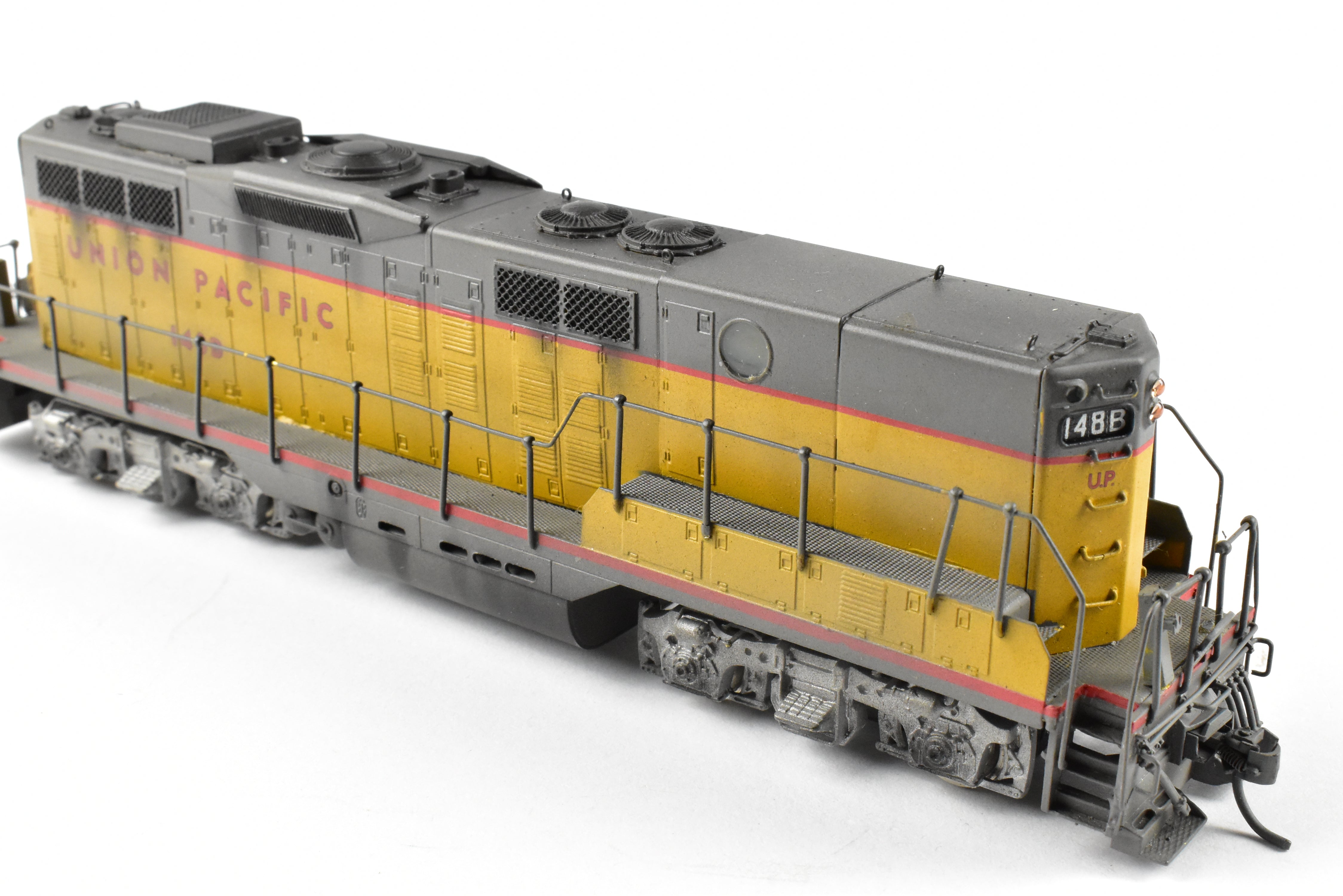 HO Brass Oriental Limited Union Pacific EMD GP9 1750 HP Weathered Cabless B-Unit #148B