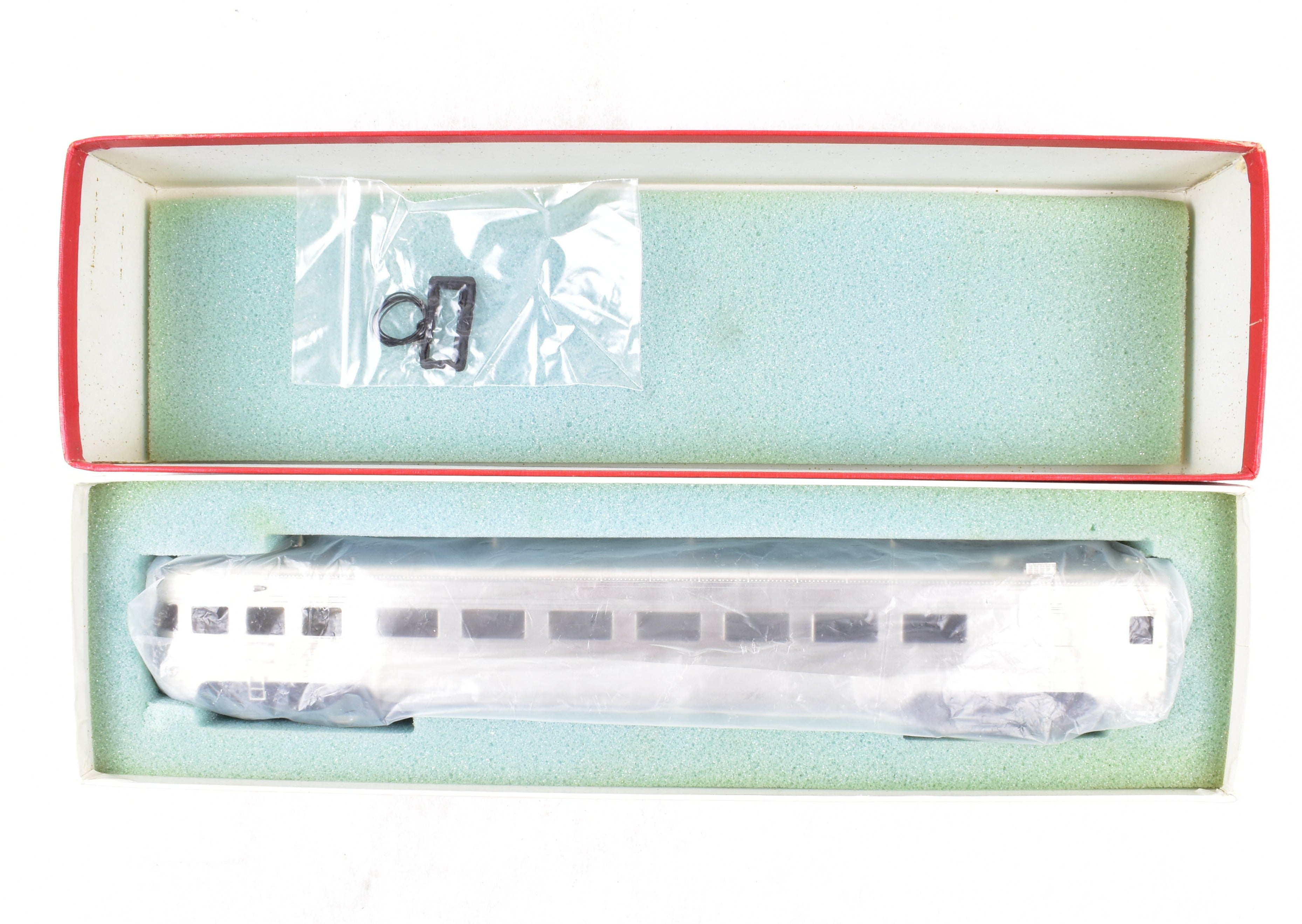 HO Scale Brass Soho Southern Pacific 79-Foot Observation Car with Corrugated Sides Model