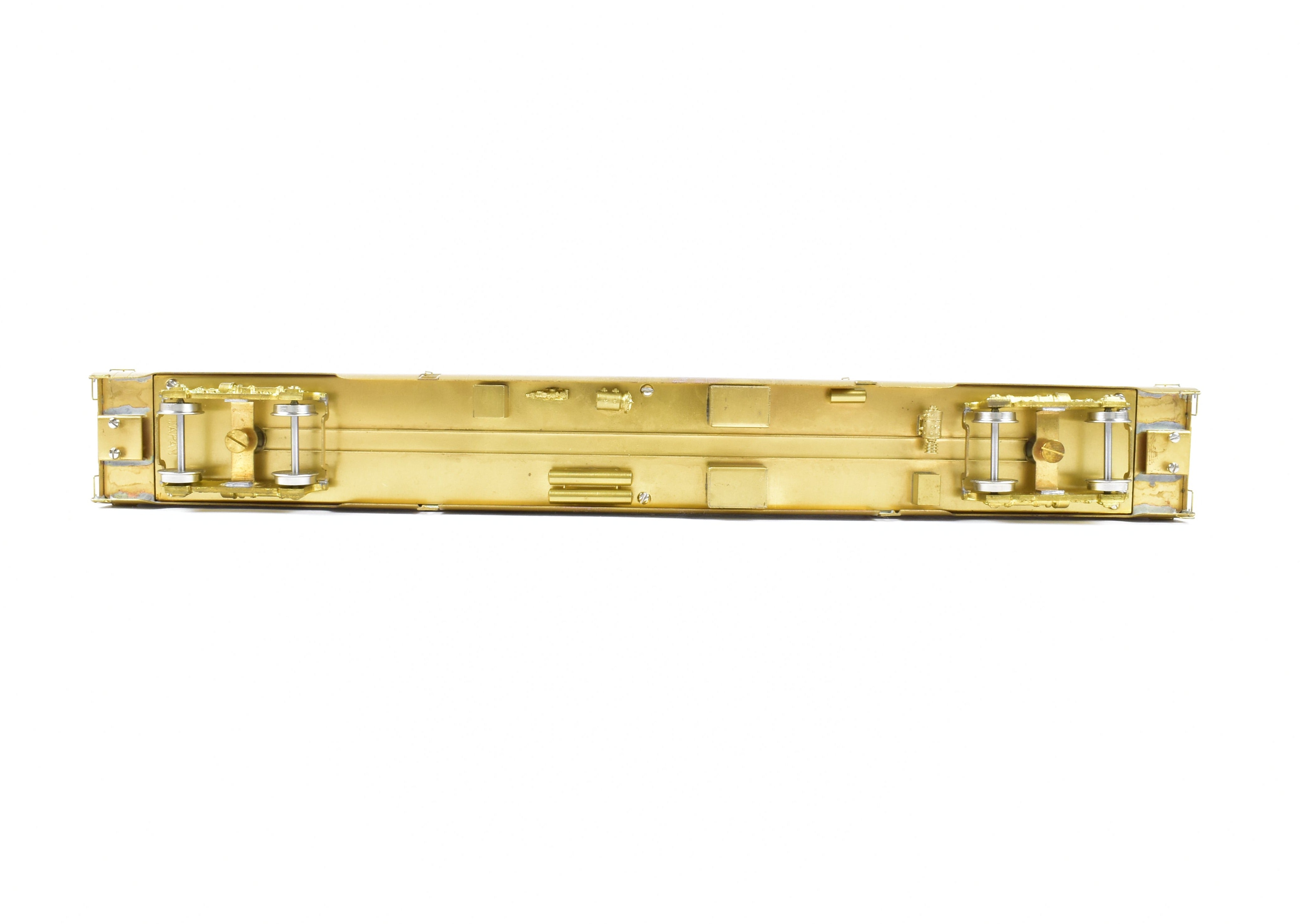 HO Scale Brass Oriental Limited Model of Northern Pacific North Coast Limited #400 Water Baggage Car with Skirts for Train Enthusiasts