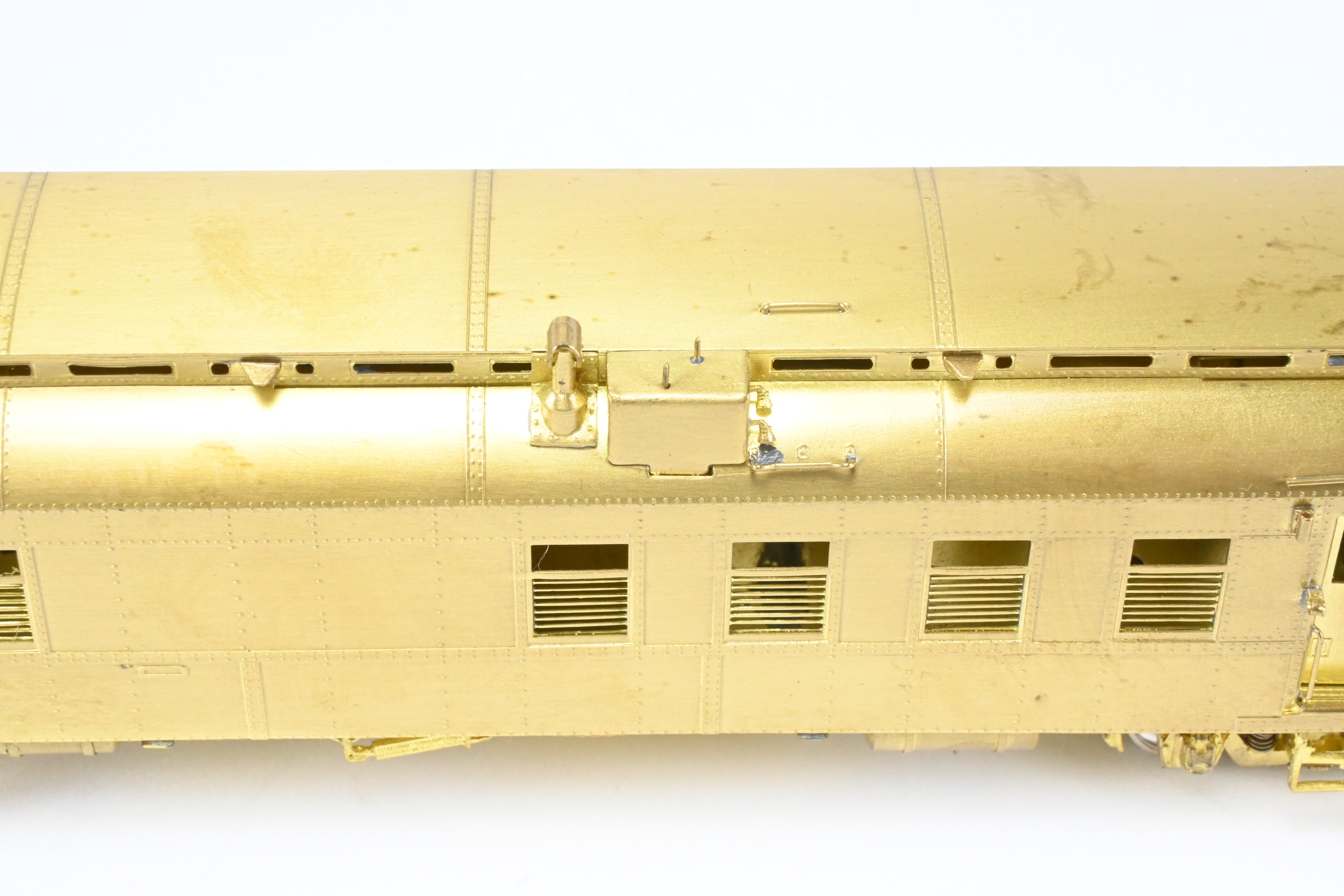HO Brass Oriental Limited Great Northern 60-Foot RPO Model #25 - 36