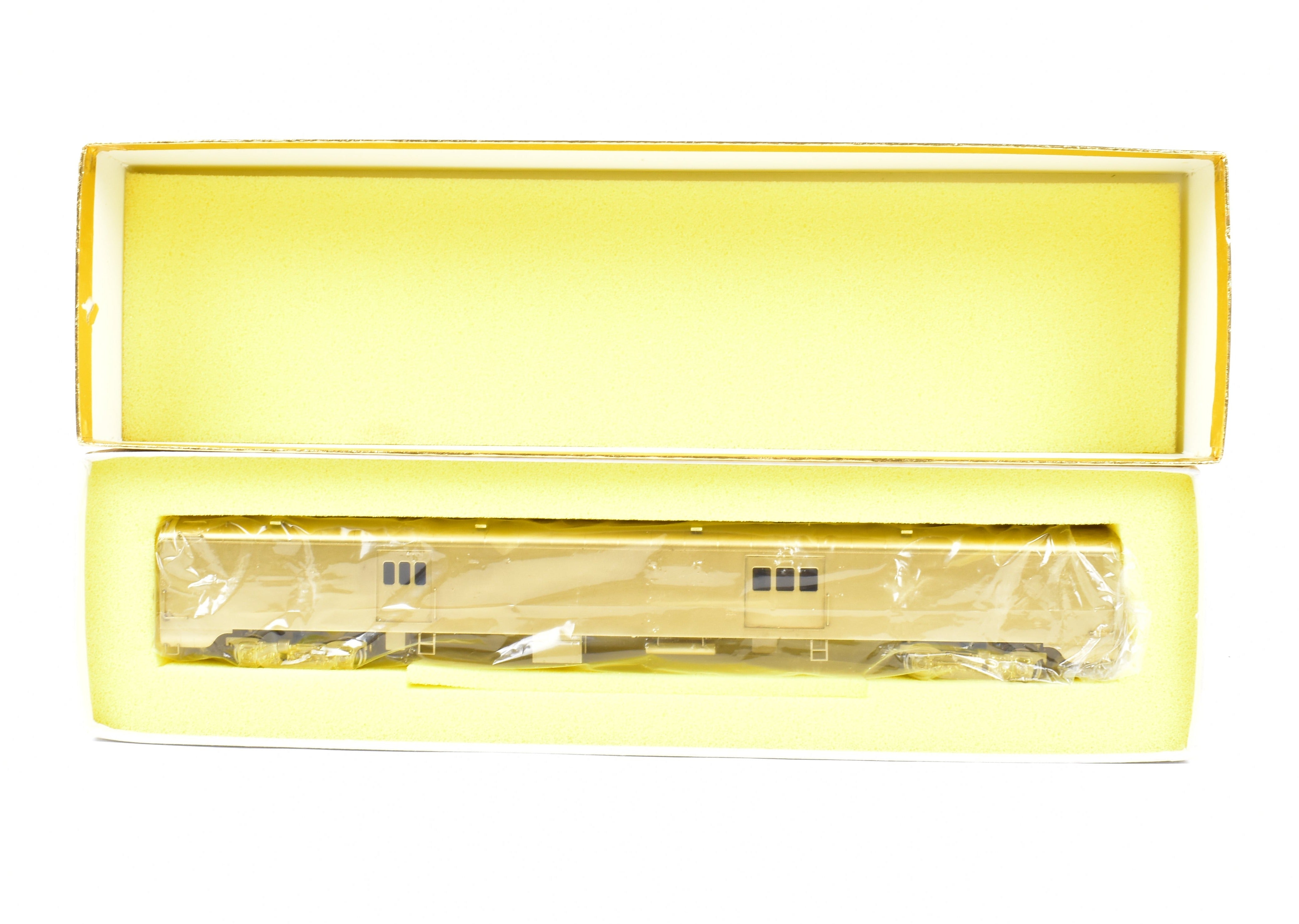 HO Brass Oriental Limited NP North Coast Water Baggage Car, No Skirts, Excellent Cond