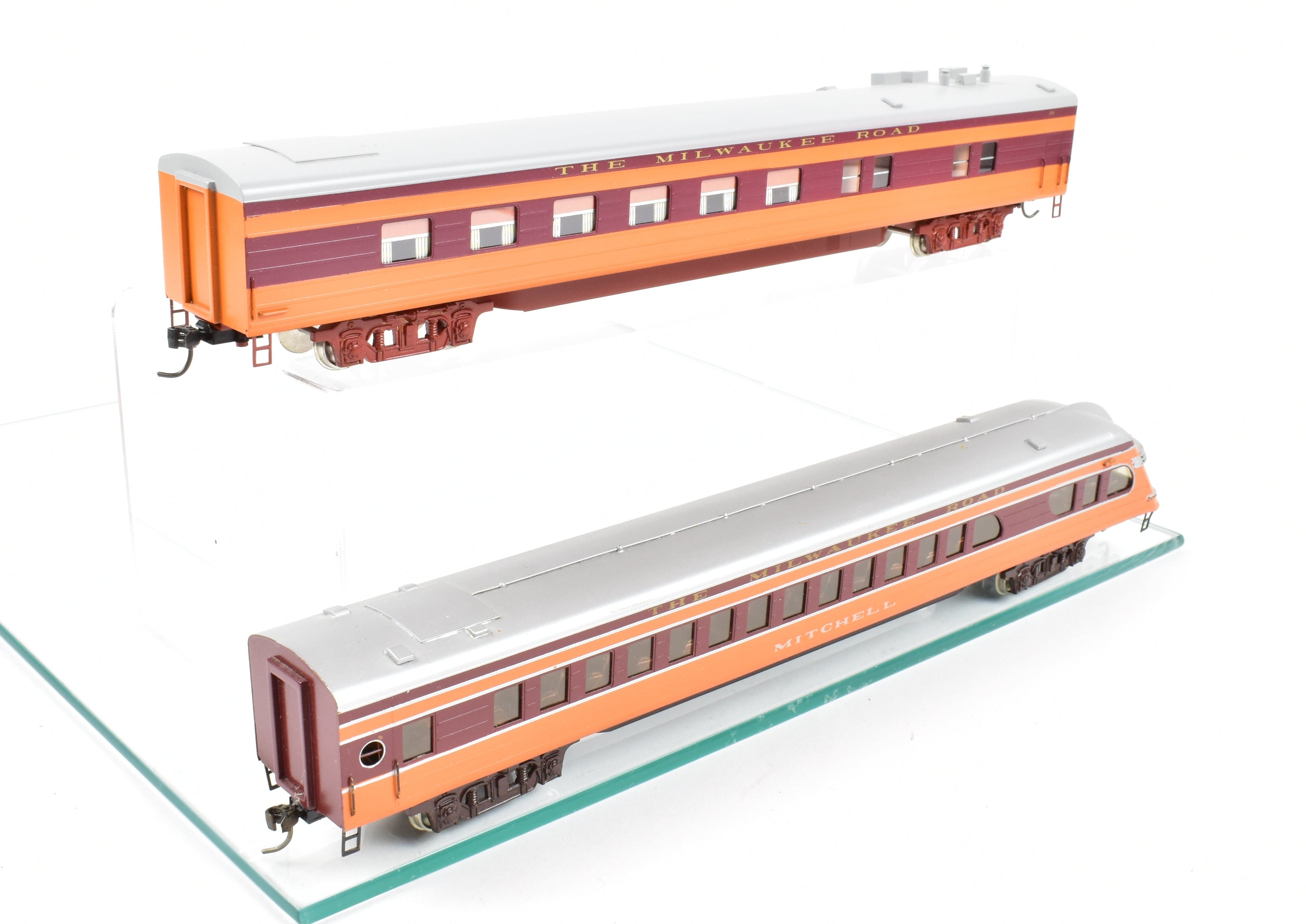 HO Scale Brass NPP Nickel - Plated Milwaukee Road Hiawatha 2 - Car Dining & Observation Set