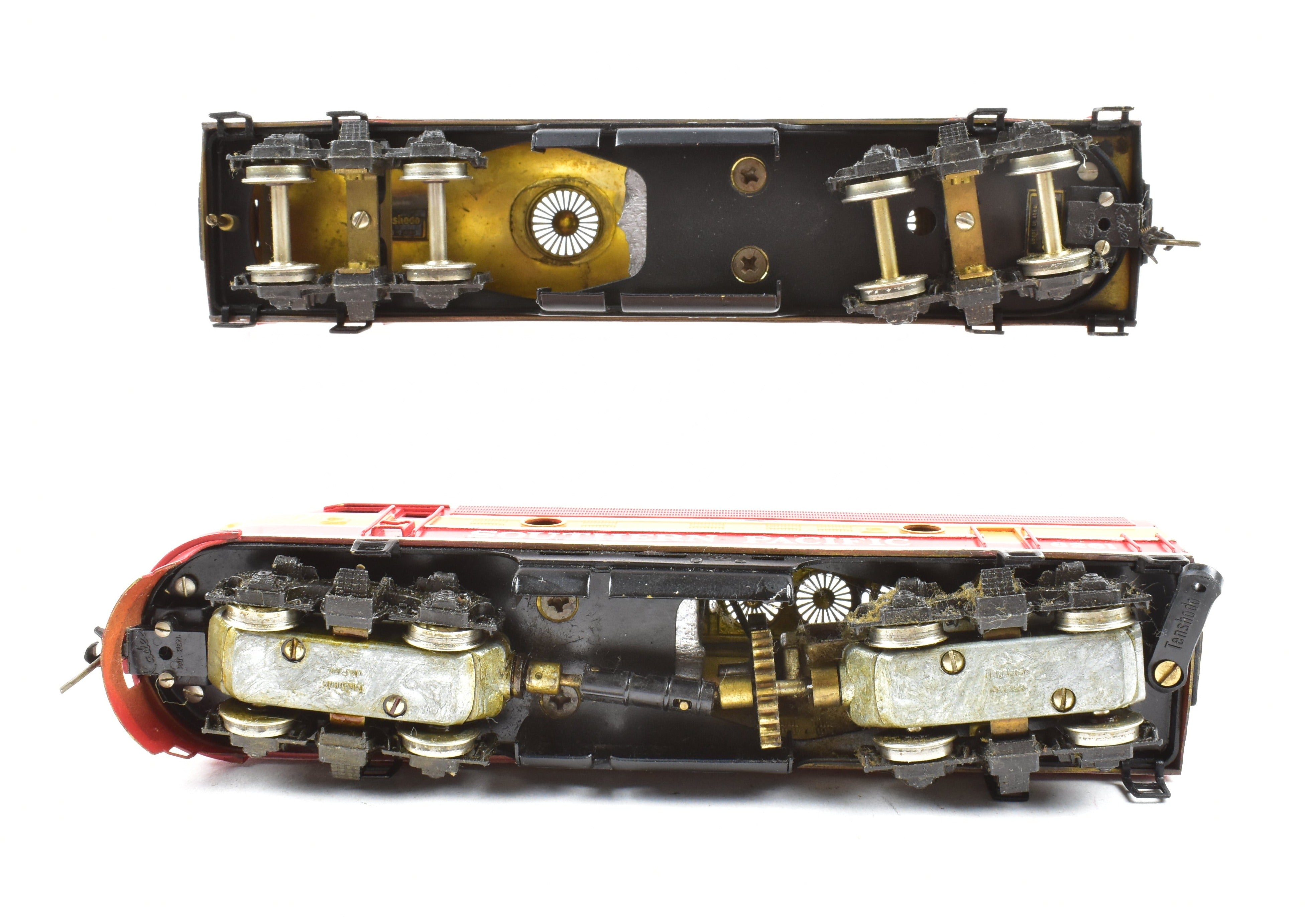HO Scale Brass Tenshodo SP EMD F9 A/B Factory-Painted Pair from 1960s