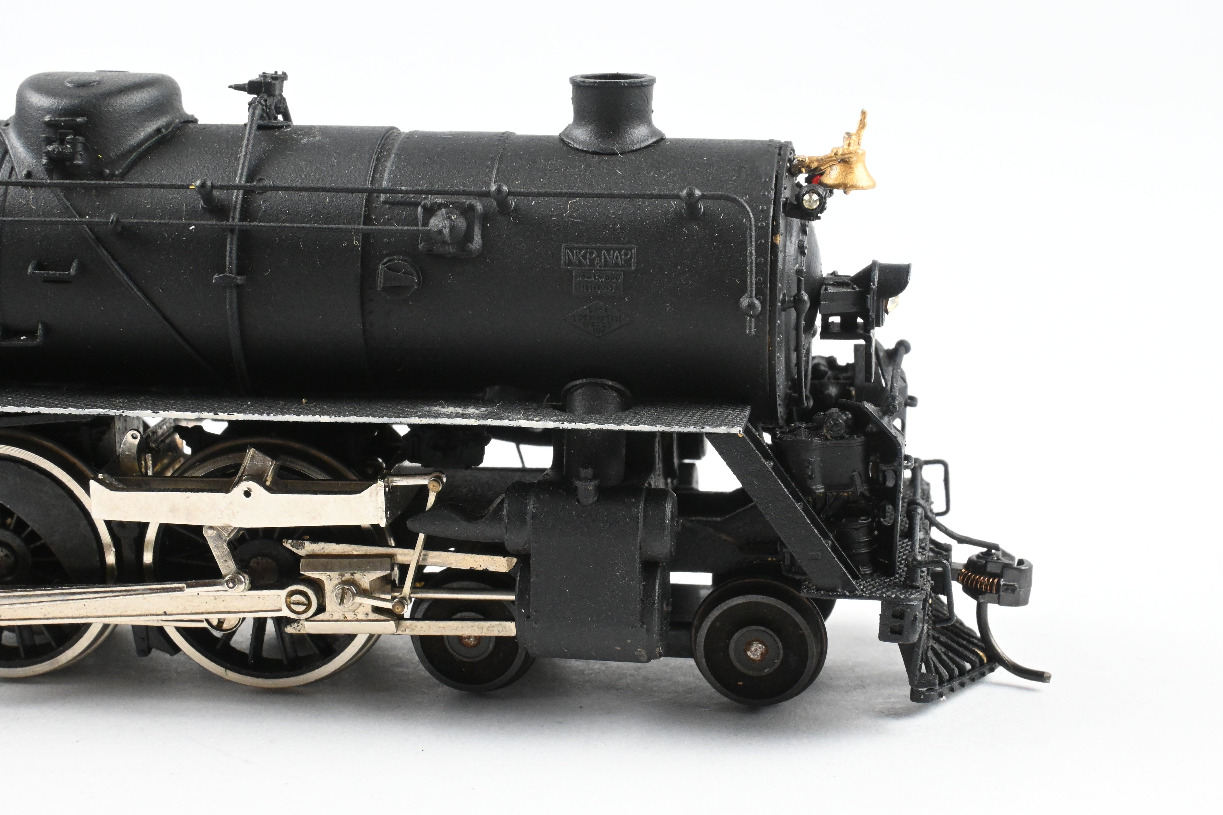 HO Scale Brass Model Train - Nickel Plate Products (NPP) Nickel Plate Road Class L - 1a 4 - 6 - 4 Steam Locomotive without Elephant Ears, Custom Painted Number 170
